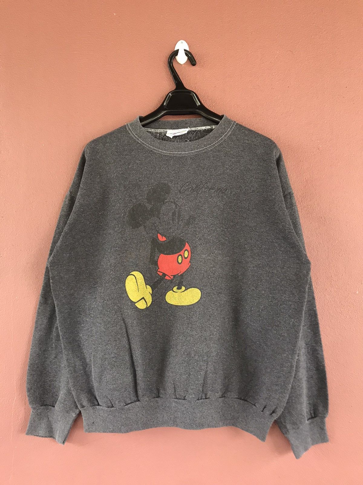 Disney Disney mickey mouse sweatshirt size L Size US L / EU 52-54 / 3 - 1 Thumbnail