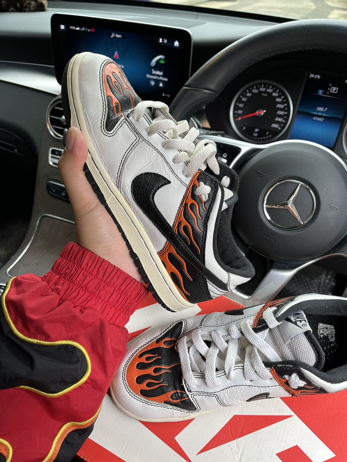 Nike × Vintage Grail Vintage Nike Dunk Low Fire 2004 Sneaker Size US 6 / IT 36 - 8 Thumbnail