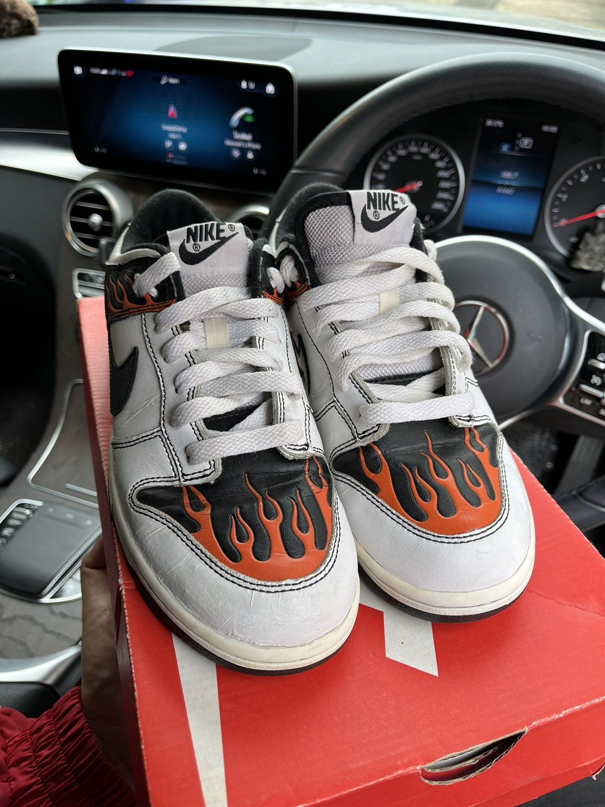 Nike × Vintage Grail Vintage Nike Dunk Low Fire 2004 Sneaker Size US 6 / IT 36 - 2 Thumbnail