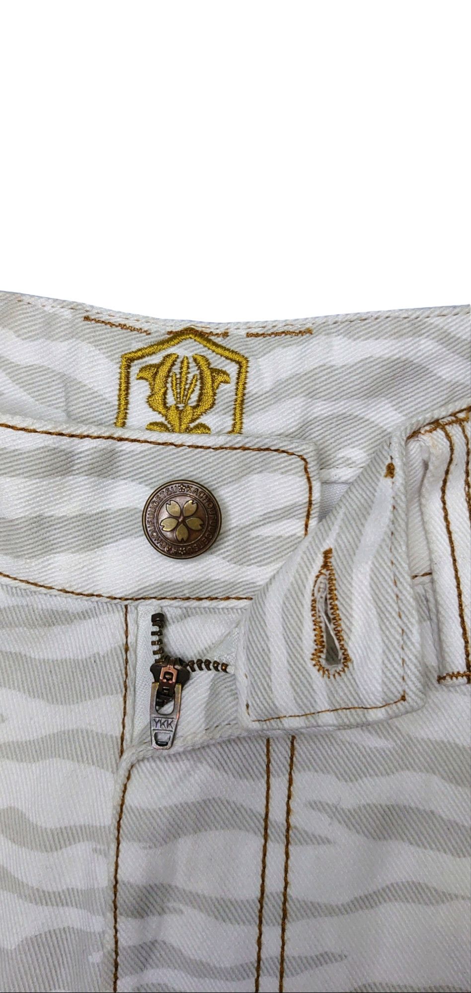 Toyo Enterprises VINTAGE RARE JAPANESE SUKAJAN JEANS X TIGER DRAGON EMBROIDED Size US 33 - 5 Thumbnail