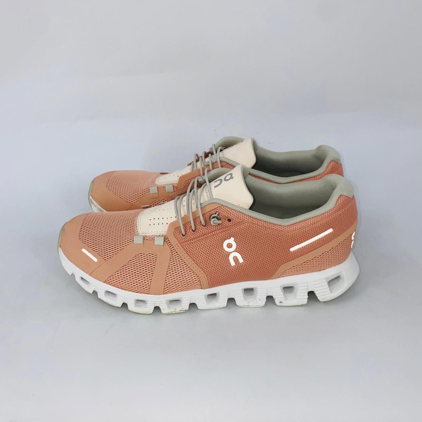 CLOUD 5 WOMENS PINK/WHITE LIGHTWEIGHT RUNNING SHOE SIZE 10B