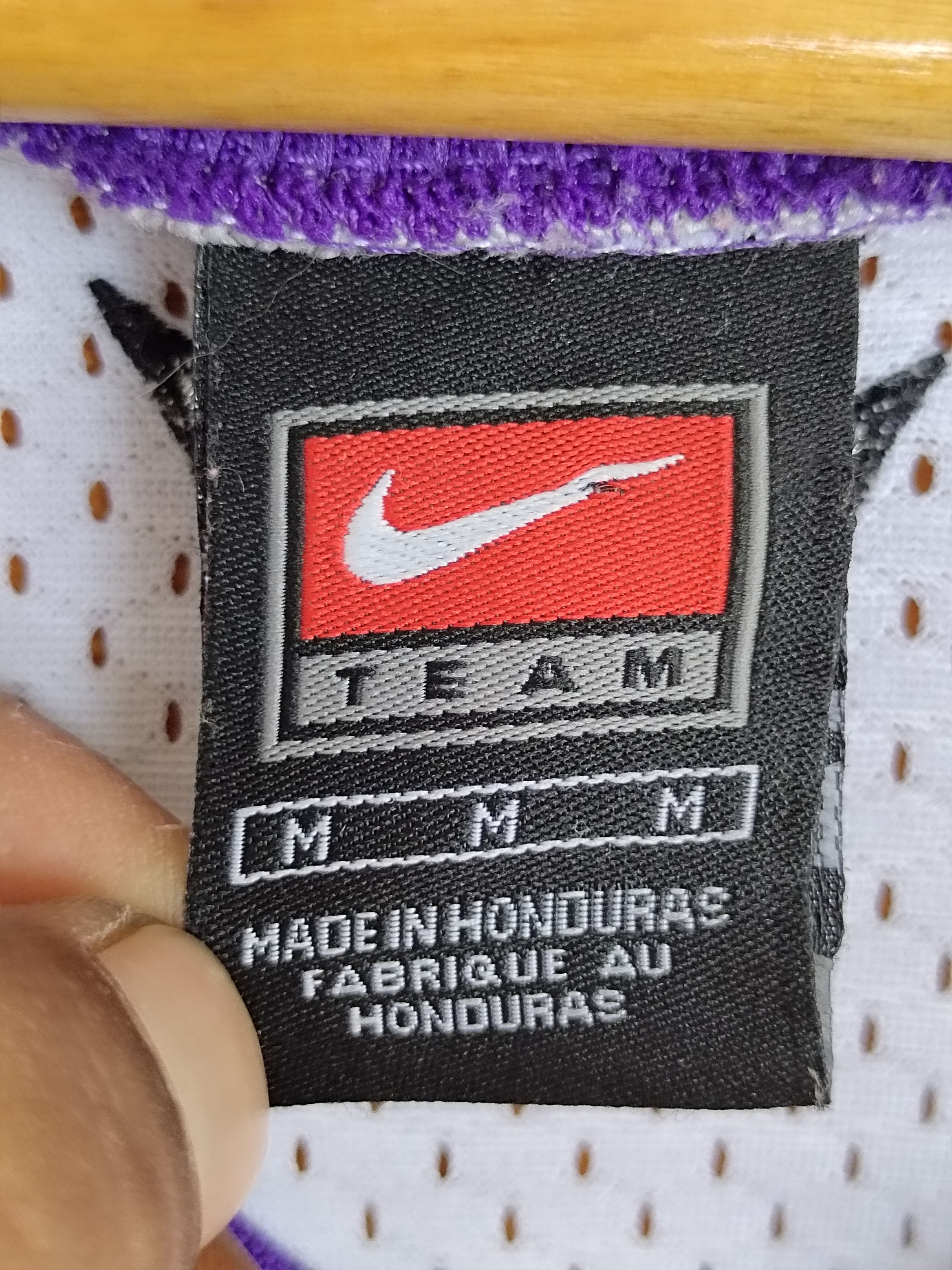 NBA Vintage 90s Sacramento Kings Chris Webber #4 Nike NBA Size US M / EU 48-50 / 2 - 14 Thumbnail