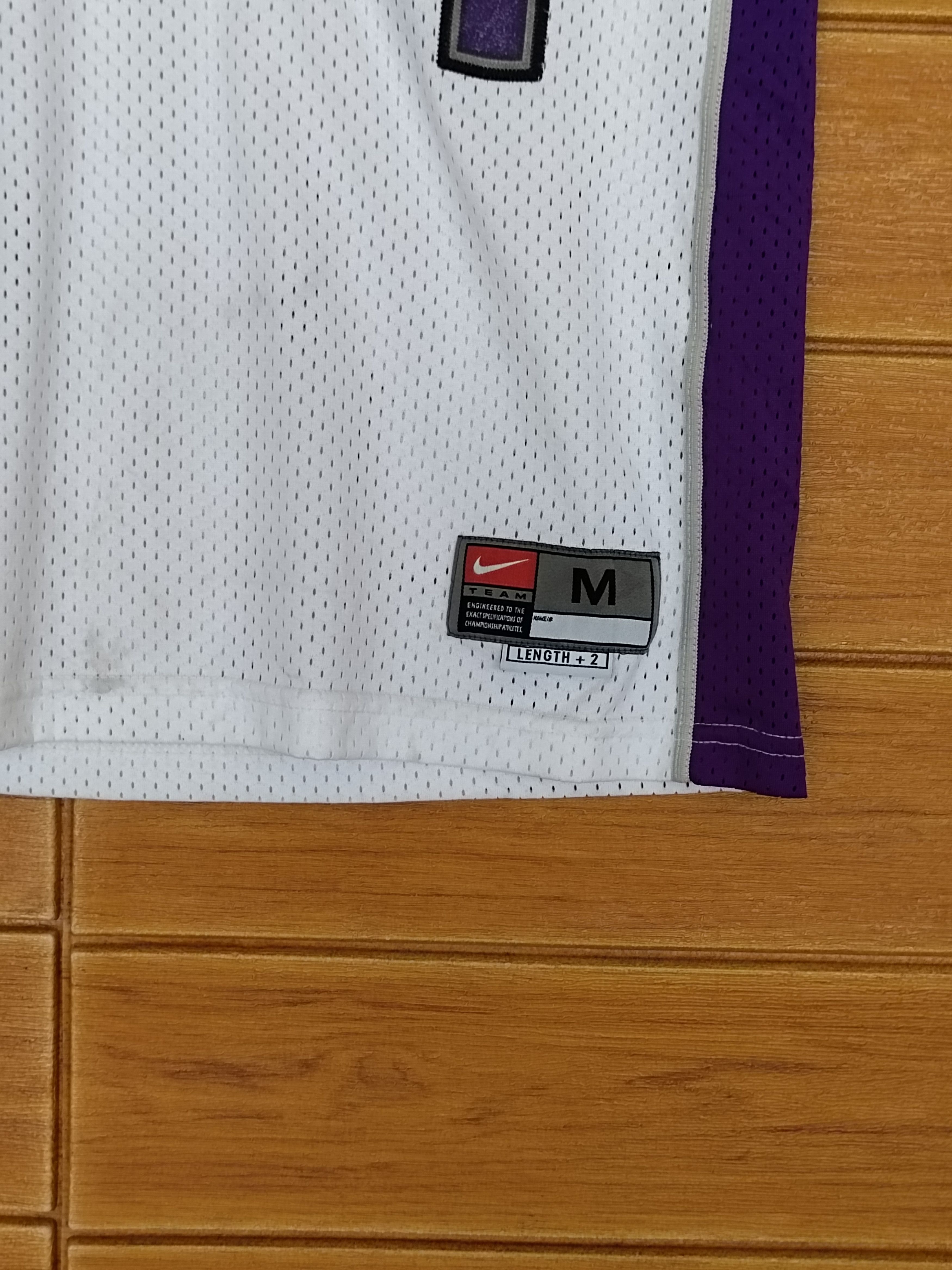 NBA Vintage 90s Sacramento Kings Chris Webber #4 Nike NBA Size US M / EU 48-50 / 2 - 9 Thumbnail