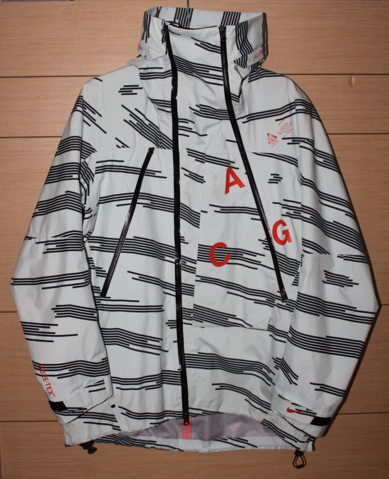 Nike Nike Errolson Hugh X NikeLab ACG Alpine Jacket XL gore-tex | Grailed