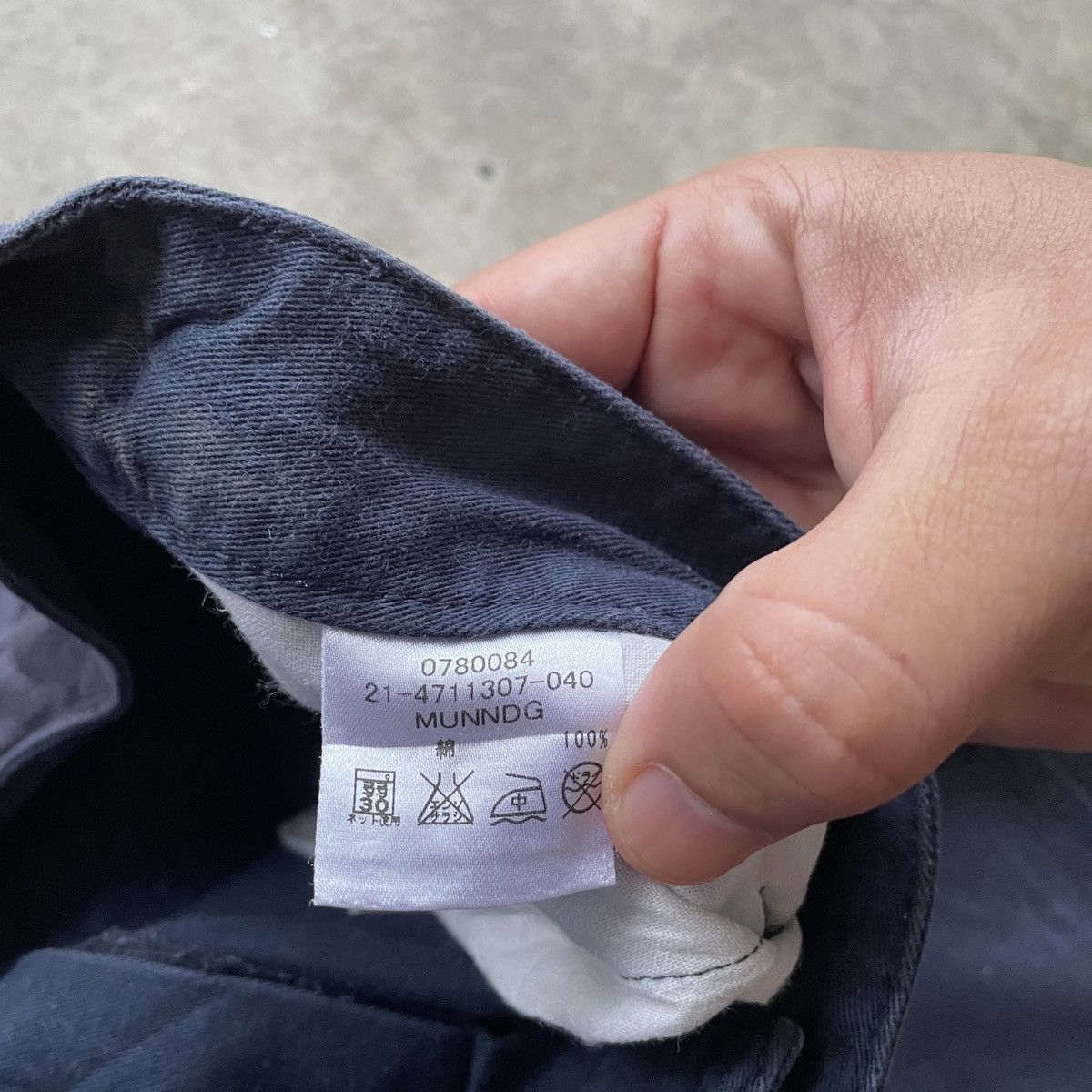 Japanese Brand Vintage Tommy Spell Logo Faded Trousers Casual Pants W35x30 Size US 35 - 8 Thumbnail