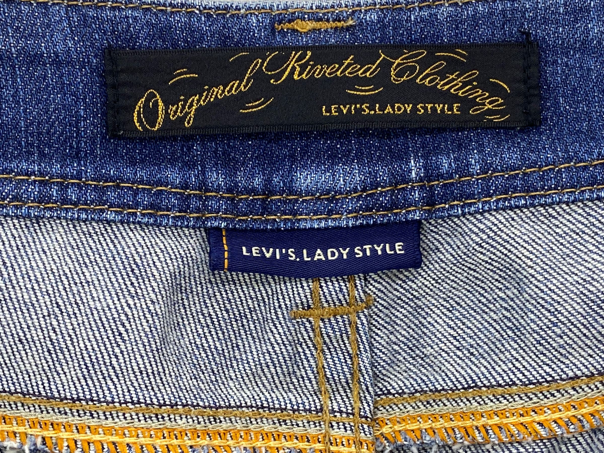 Levi's Levis Lady Jeans Vintage Y2k Bootcut Jeans Size 28" / US 6 / IT 42 - 13 Thumbnail