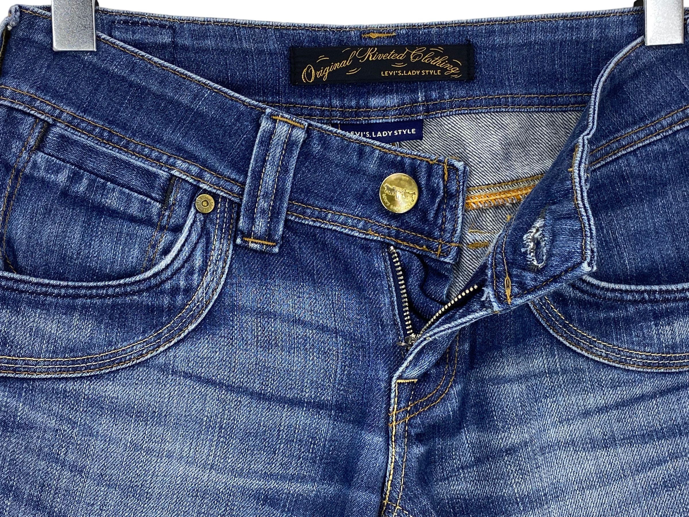 Levi's Levis Lady Jeans Vintage Y2k Bootcut Jeans Size 28" / US 6 / IT 42 - 11 Thumbnail