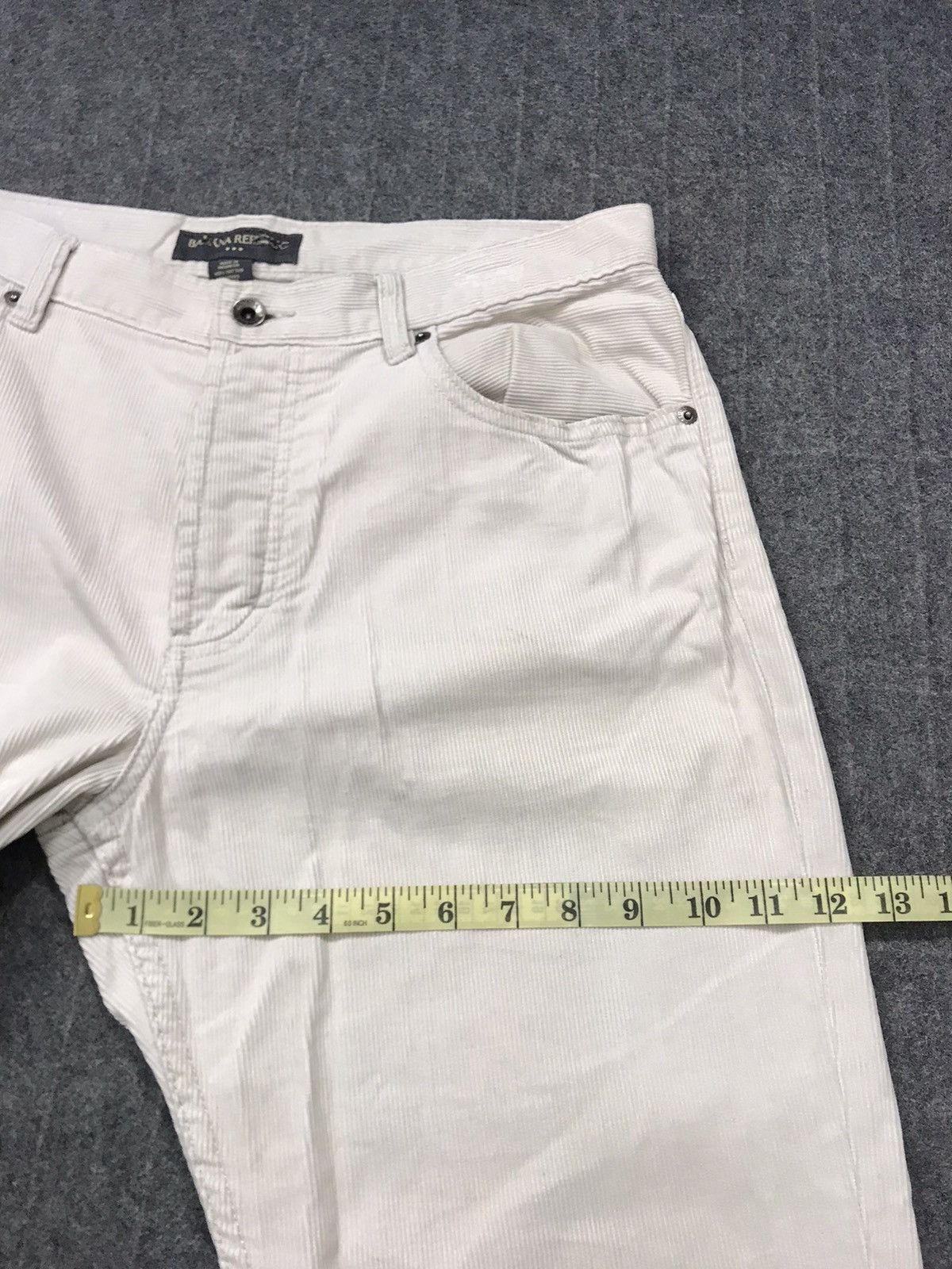 Banana Republic Banana Republic Corduroy Jeans Denim Pants Buttonfly Design Size US 33 - 12 Thumbnail
