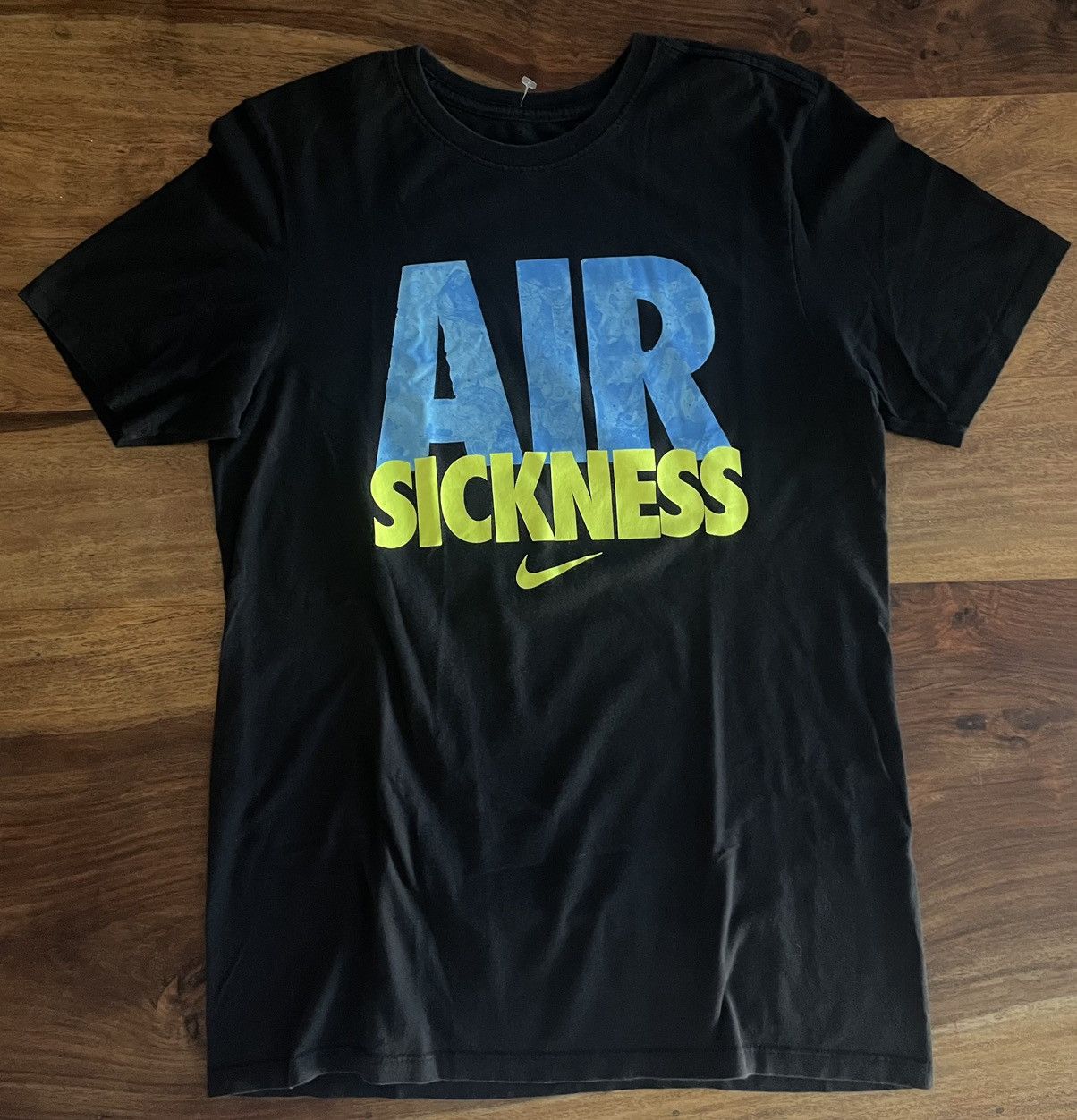 Nike air sickness top t shirt