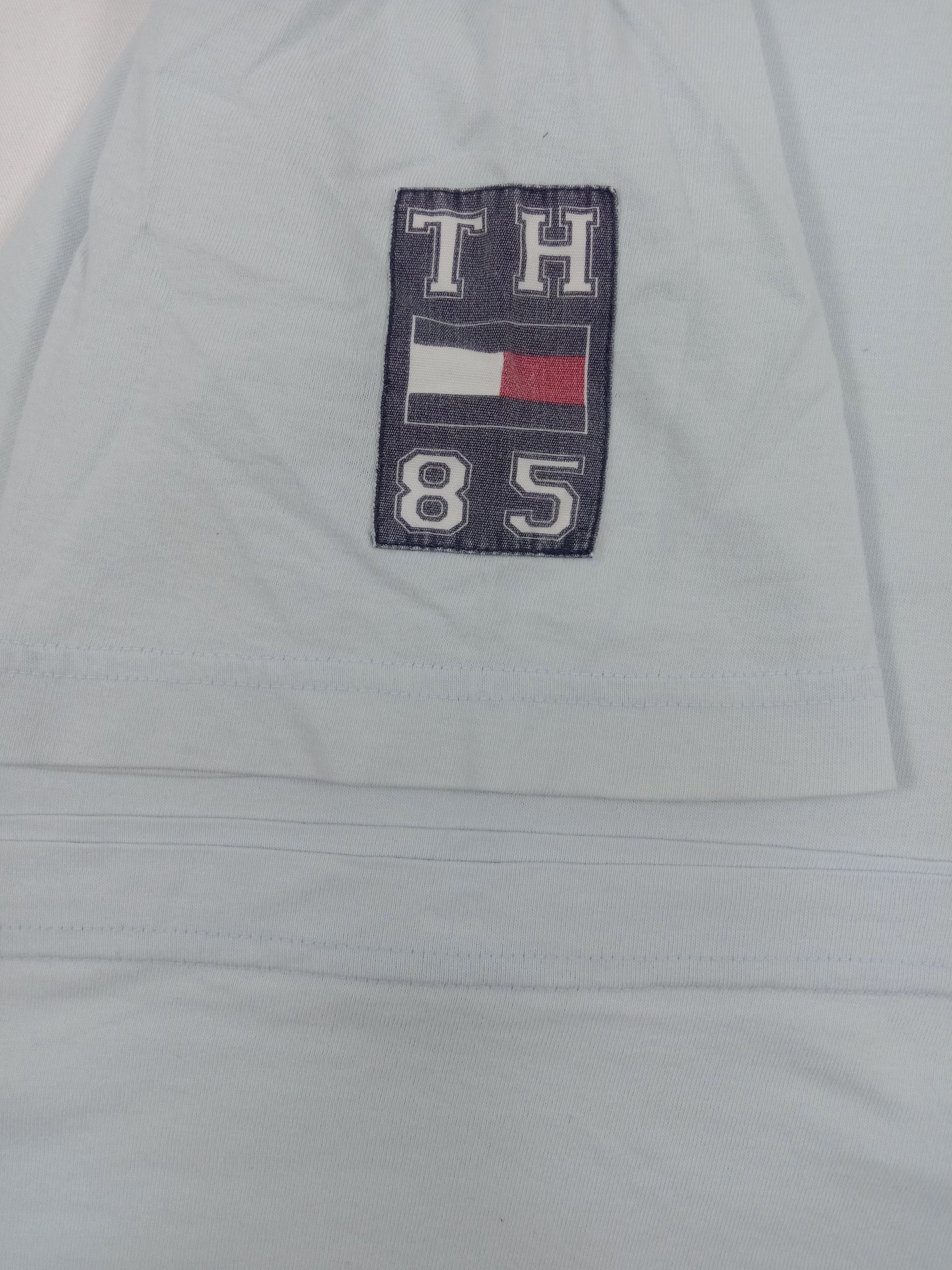 Tommy Hilfiger Vintage Tommy Hilfiger T Shirt Size US M / EU 48-50 / 2 - 4 Thumbnail