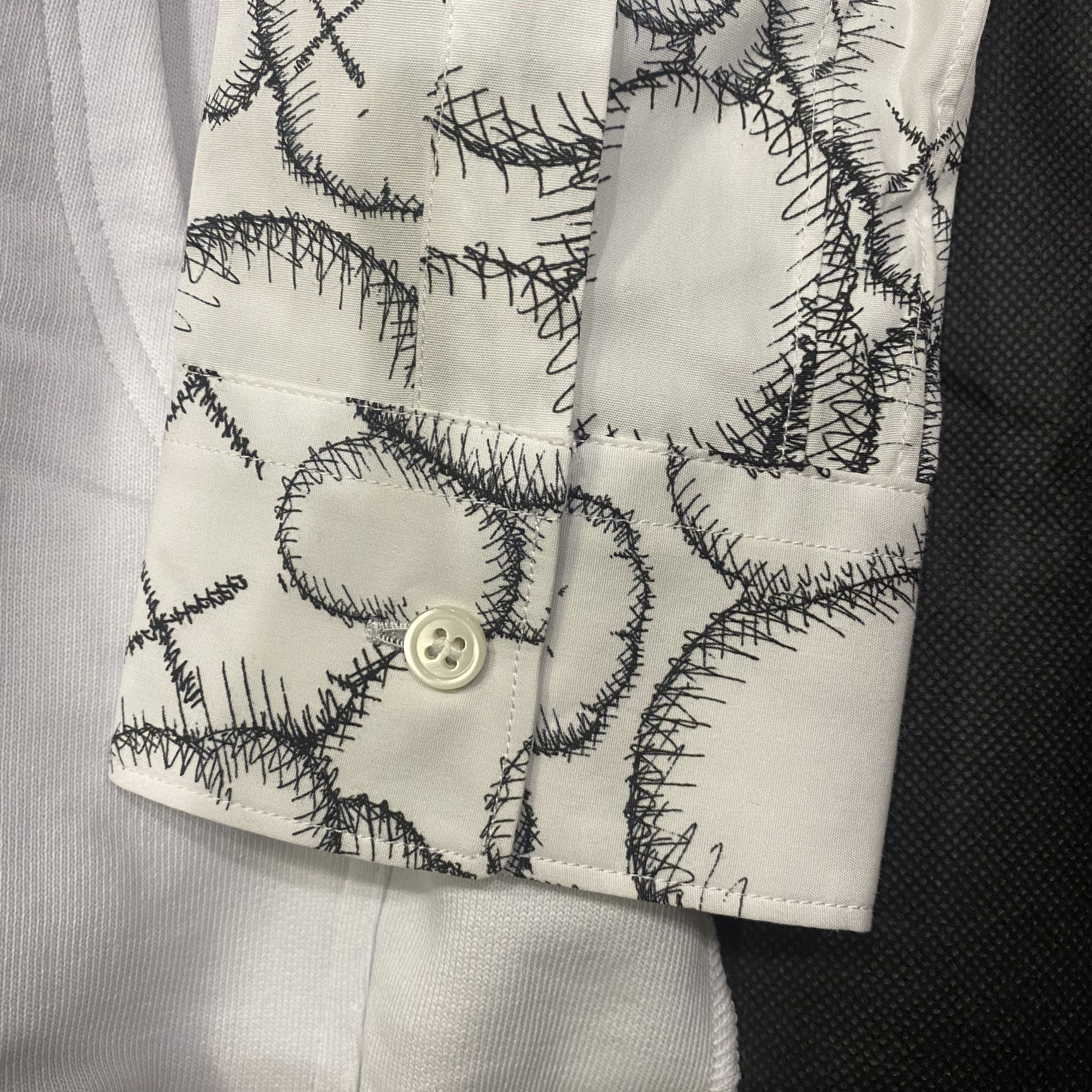 Comme des Garcons SHIRT × Kaws Original $800 Size US S / EU 44-46 / 1 - 3 Thumbnail