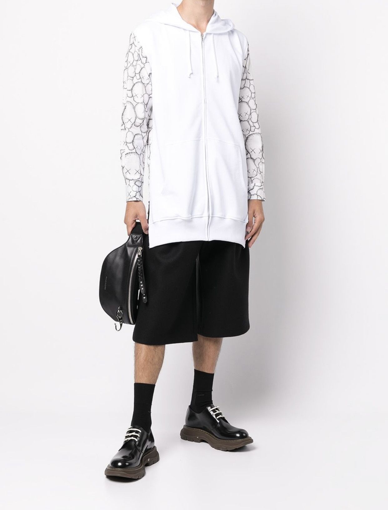 Comme des Garcons SHIRT × Kaws Original $800 Size US S / EU 44-46 / 1 - 16 Thumbnail