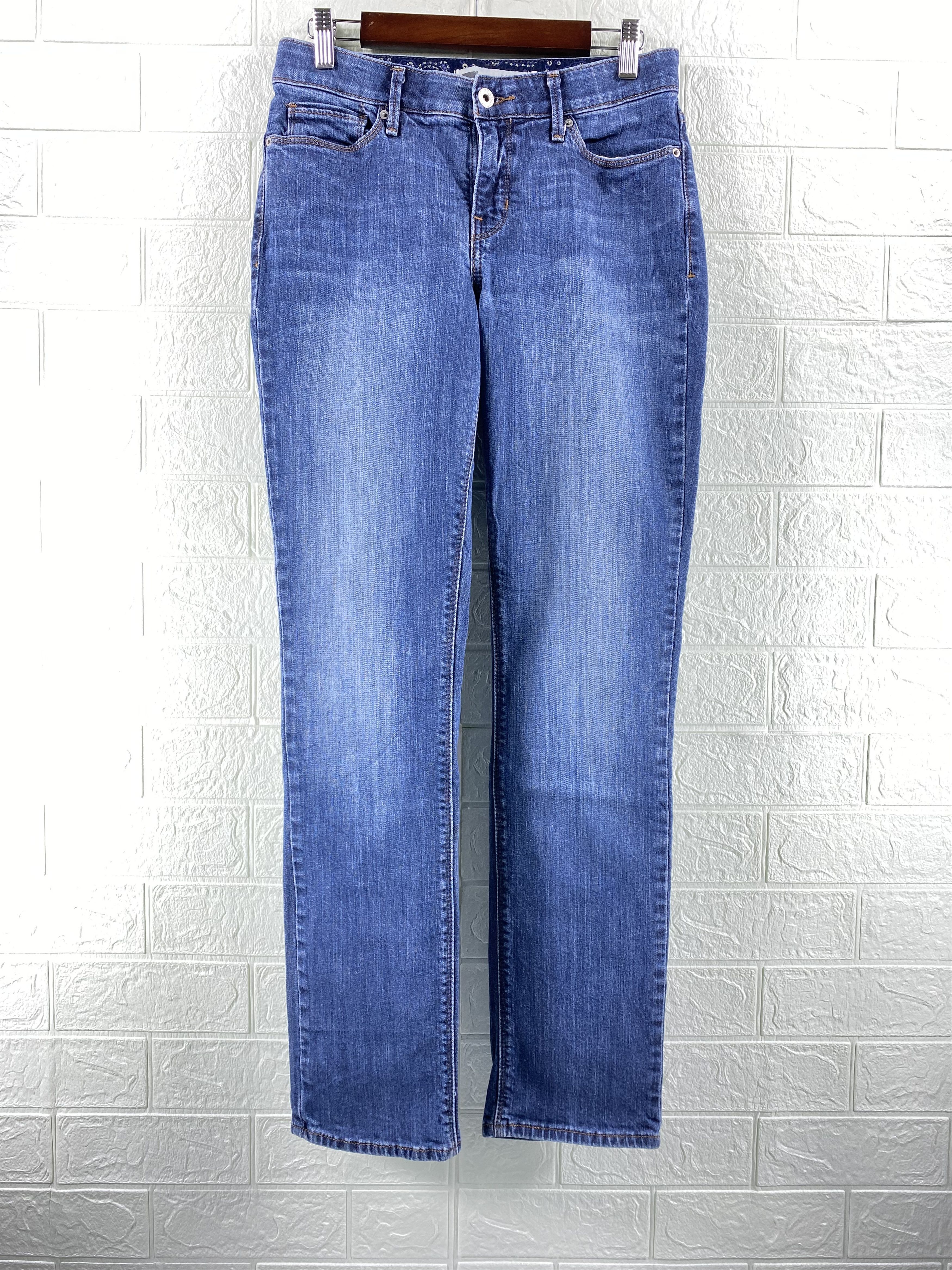 Vintage Levi`s Perfect Waist 525 Straight Leg Denim/Jeans
