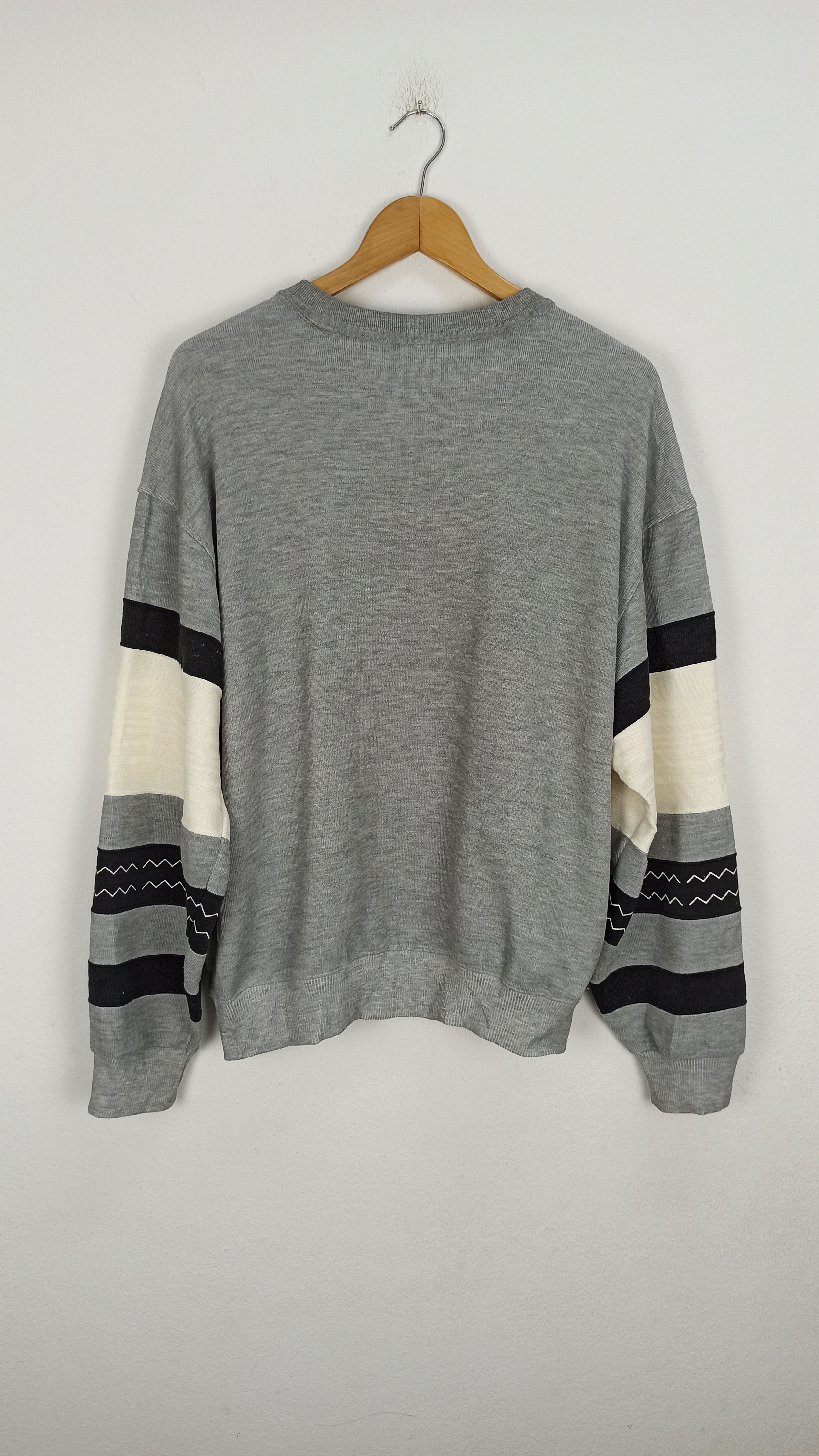 Japanese Brand Vintage Richard Designer Sweatshirt Big Logo Spell Out Size US L / EU 52-54 / 3 - 4 Thumbnail