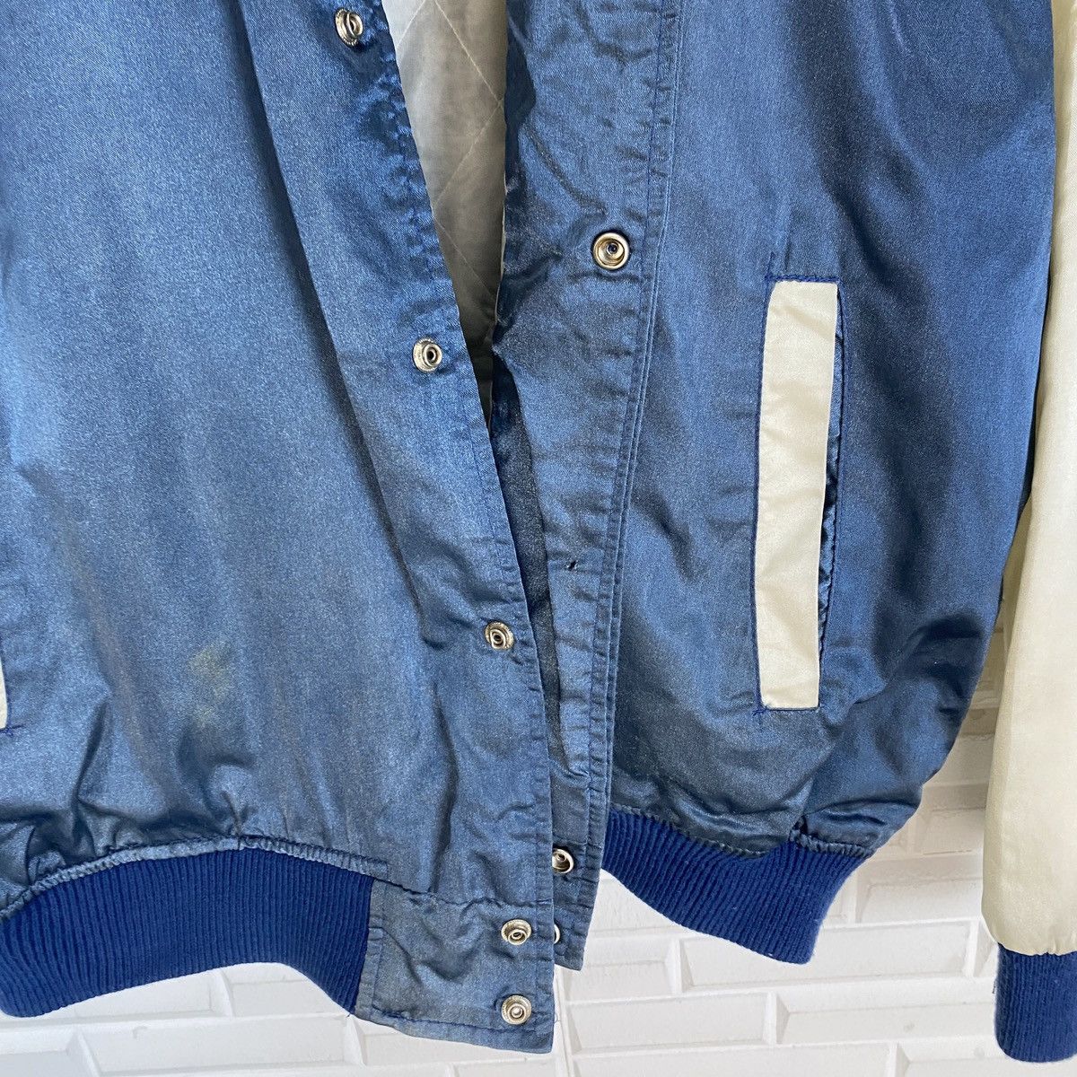 Japanese Brand VTG Boss Coffee Suntory Original Design Varsity Size US L / EU 52-54 / 3 - 16 Thumbnail
