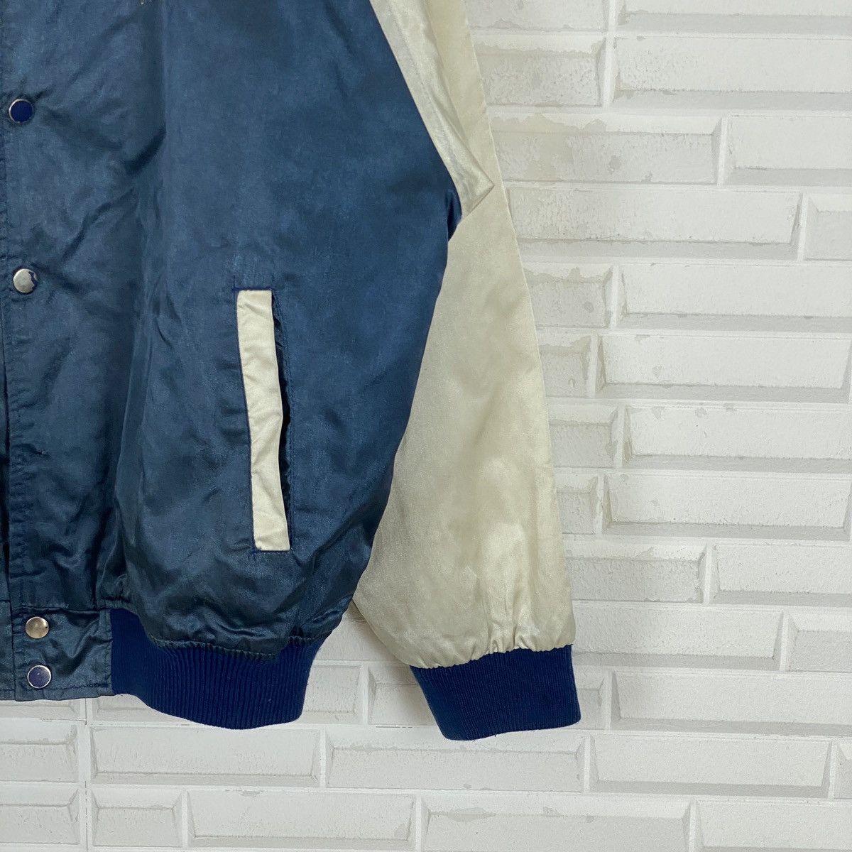 Japanese Brand VTG Boss Coffee Suntory Original Design Varsity Size US L / EU 52-54 / 3 - 5 Thumbnail