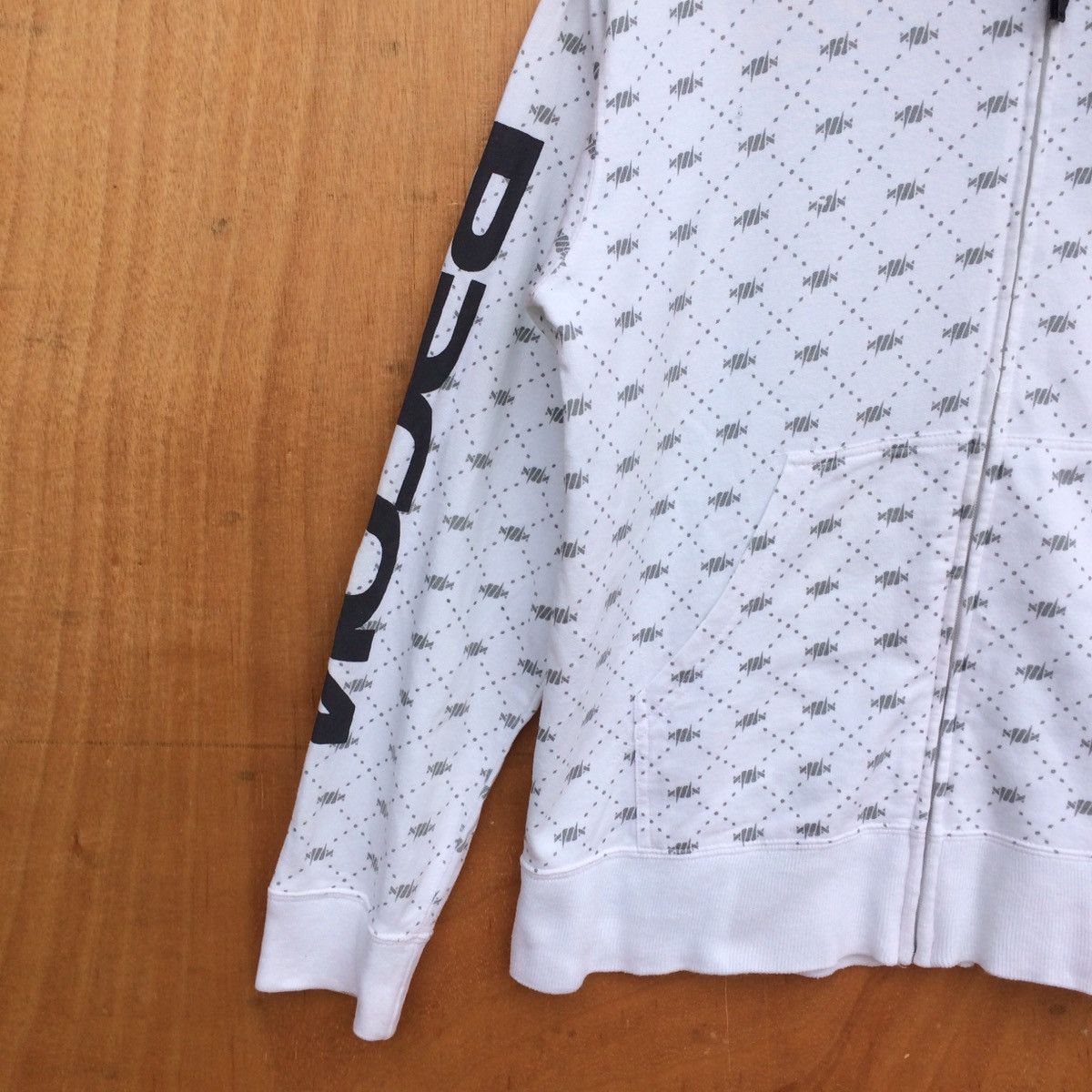 Japanese Brand × Recon 1998 Recon Monogram Hoodie New York City Size US M / EU 48-50 / 2 - 3 Thumbnail