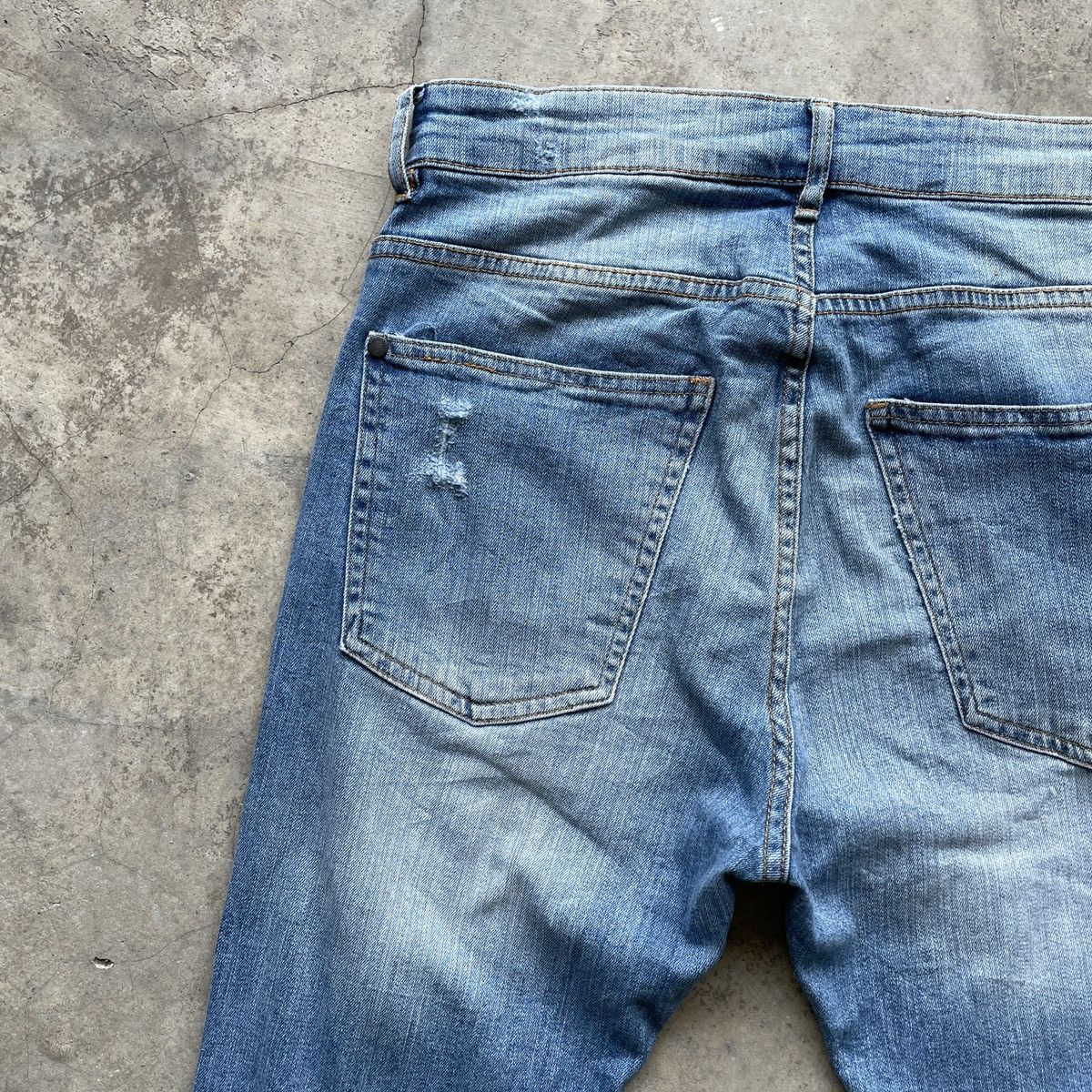 Japanese Brand Vintage Divided Jeans 29x27.5 Divided Skinny Denim Pants Size US 29 - 7 Thumbnail