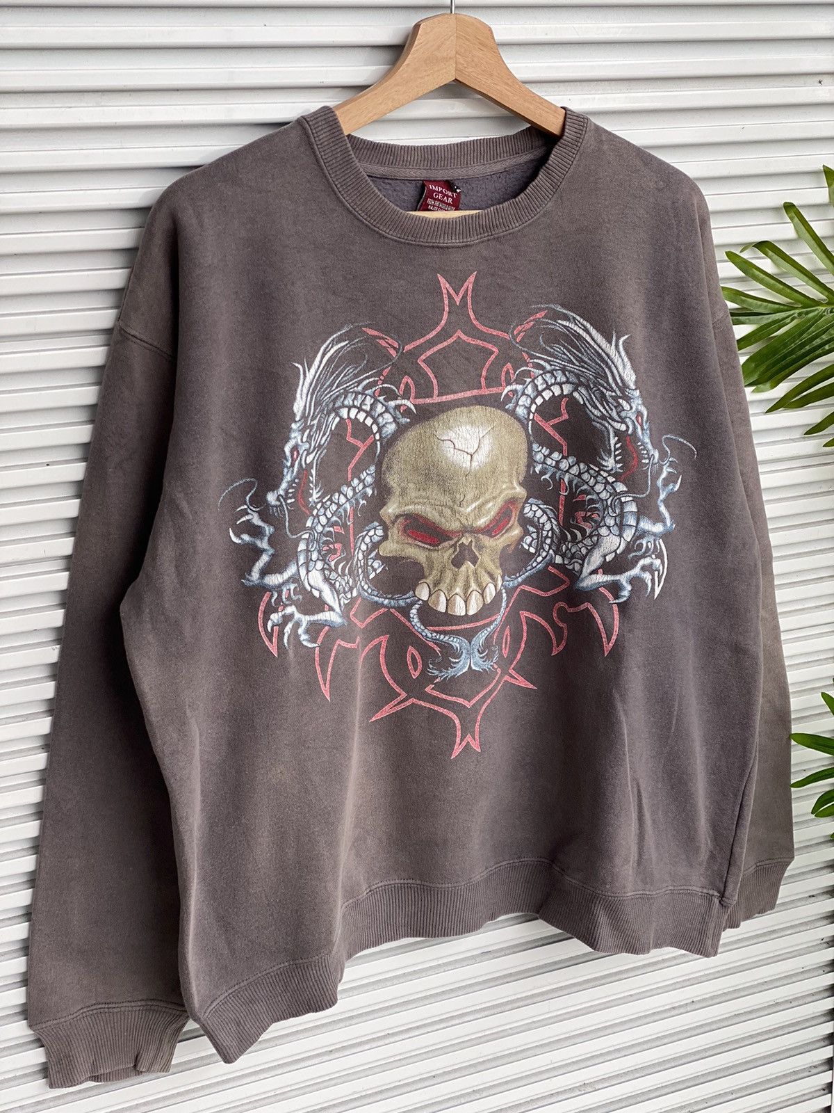 Japanese Brand Vintage Skulls Dragon Sun Faded /Number Travis Nine Scott Size US L / EU 52-54 / 3 - 3 Thumbnail