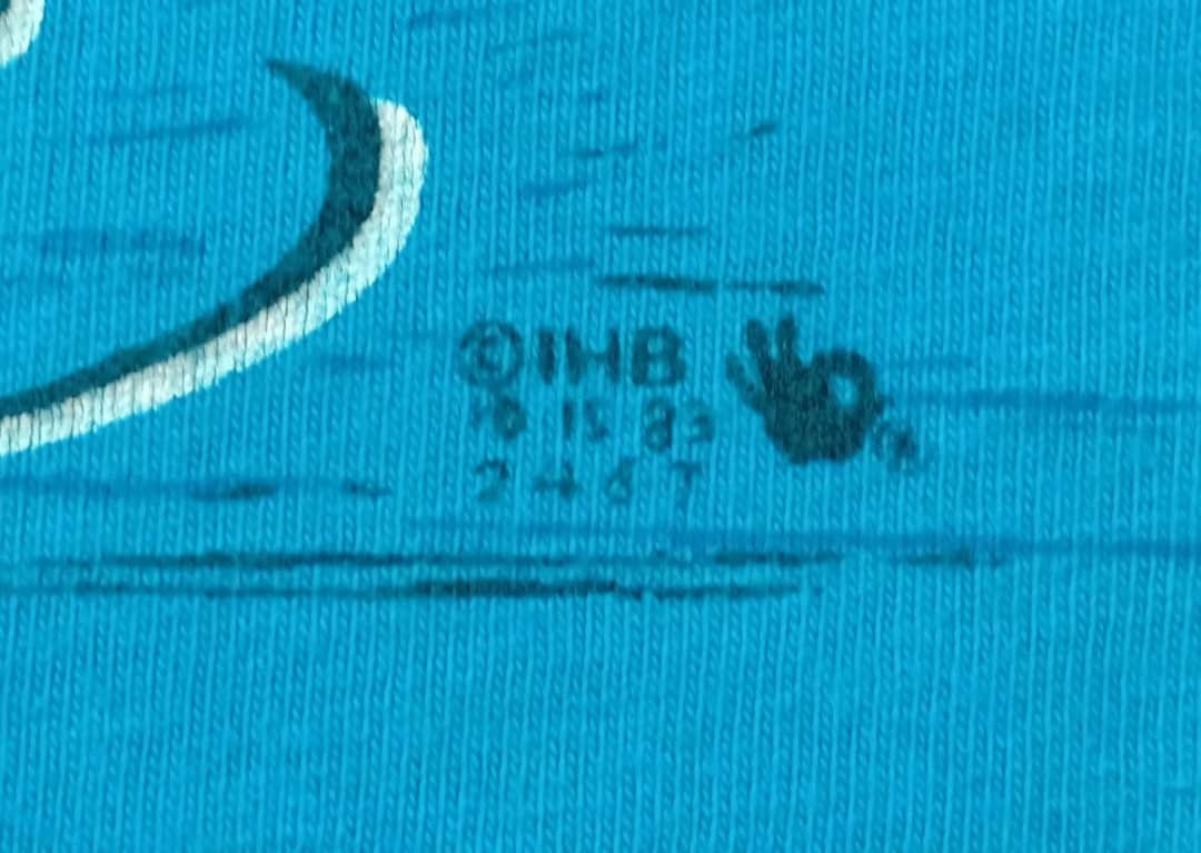 Vintage Vintage Hawaii Surf Hanes T-Shirt Size US M / EU 48-50 / 2 - 3 Thumbnail