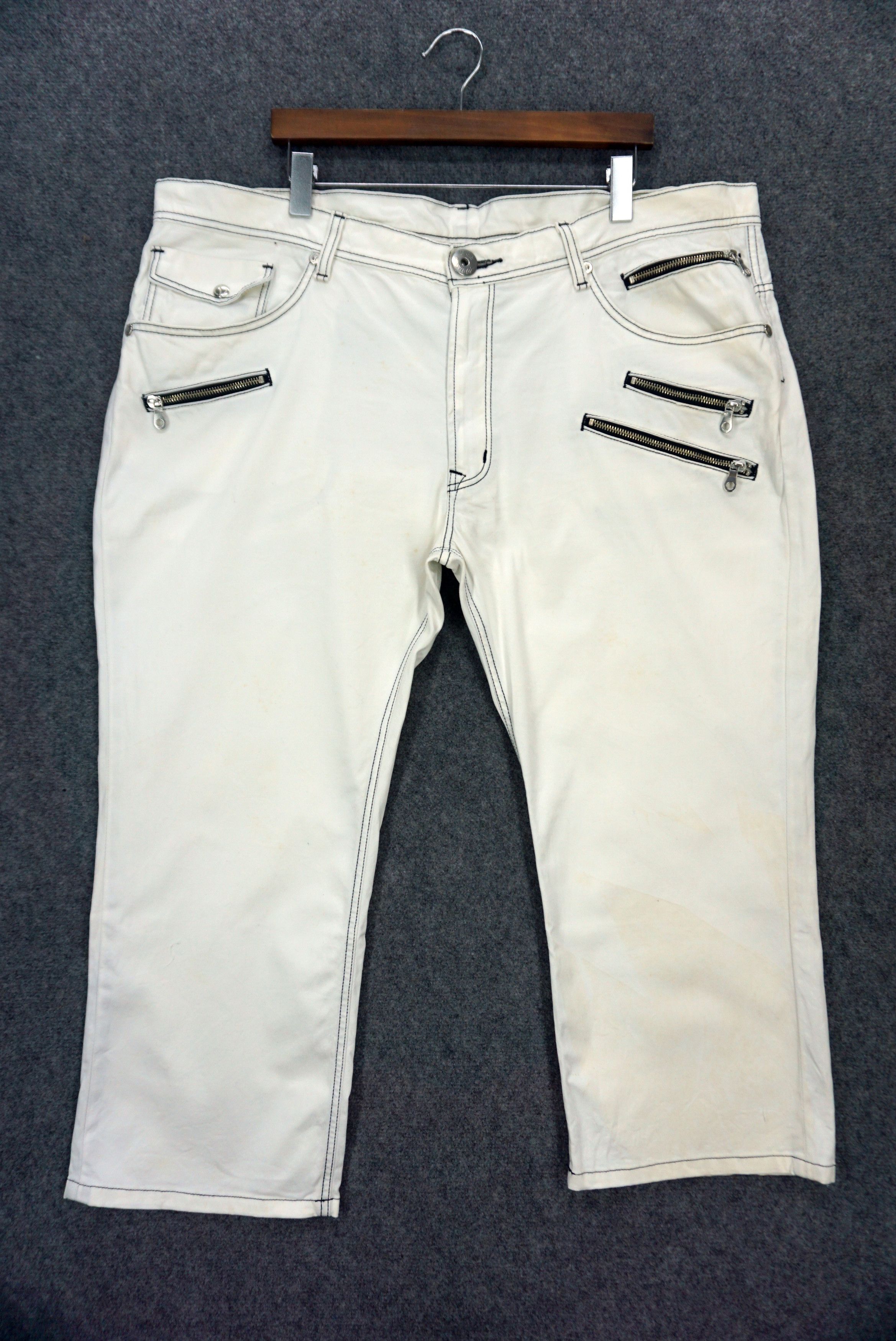image of Cowboy Equipment x Lee Baggy Capri Carpenter Hickory Multi Zipper Dungarees in White (Size 44)