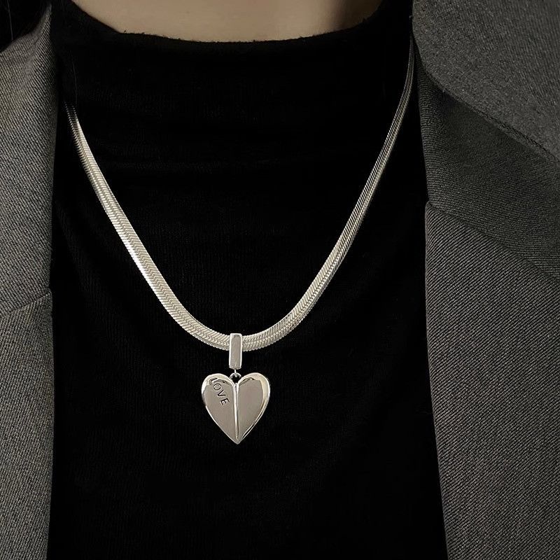 Jewelry Vintage Love Heart Snake Bone Chain Necklace Size ONE SIZE - 1 Thumbnail
