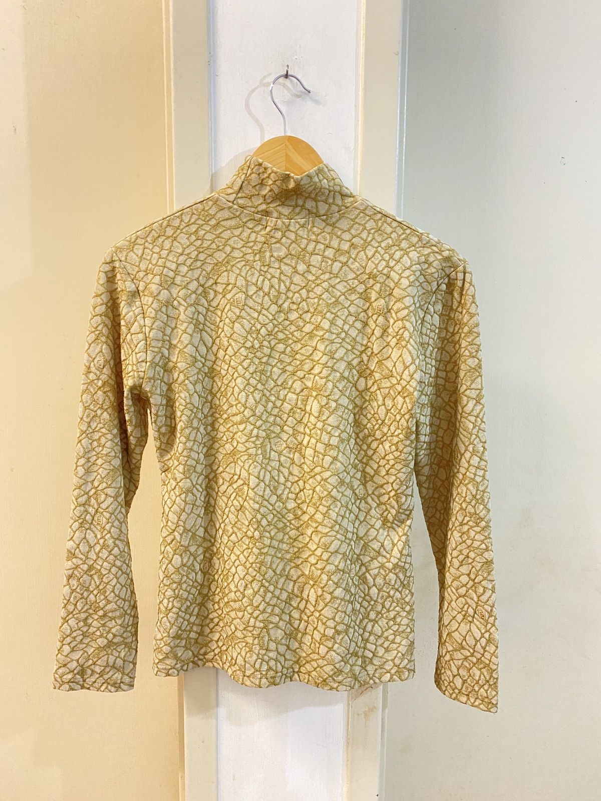 Fendi 🔥🔥💰💰Vintage Fendi turtleneck rare design Size S / US 4 / IT 40 - 2 Thumbnail
