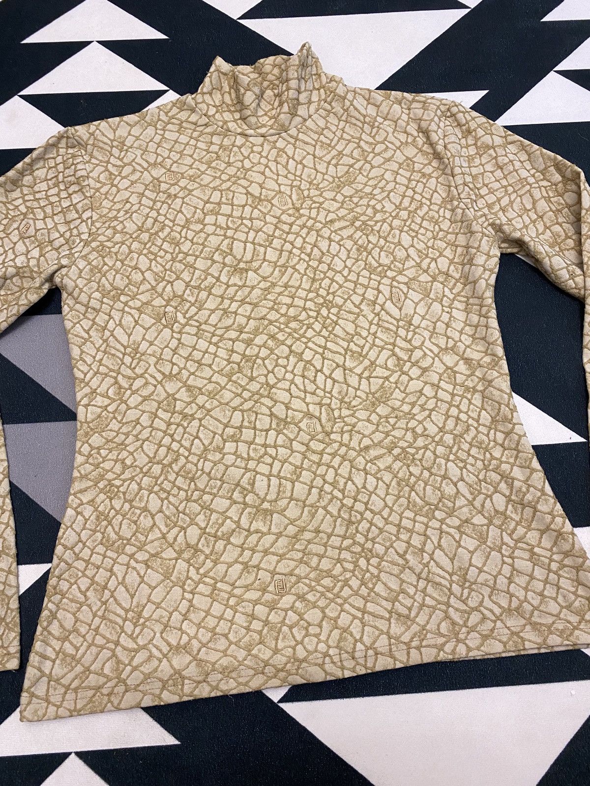 Fendi 🔥🔥💰💰Vintage Fendi turtleneck rare design Size S / US 4 / IT 40 - 7 Thumbnail