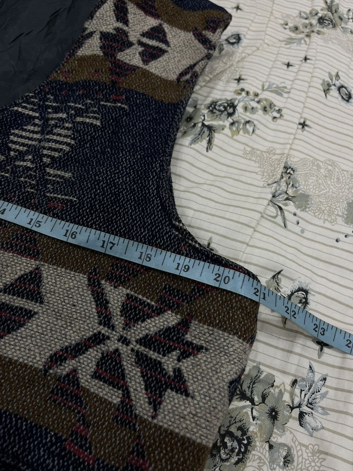 Native × Vintage B54. VINTAGE NATIVE ART VEST Size US M / EU 48-50 / 2 - 6 Thumbnail