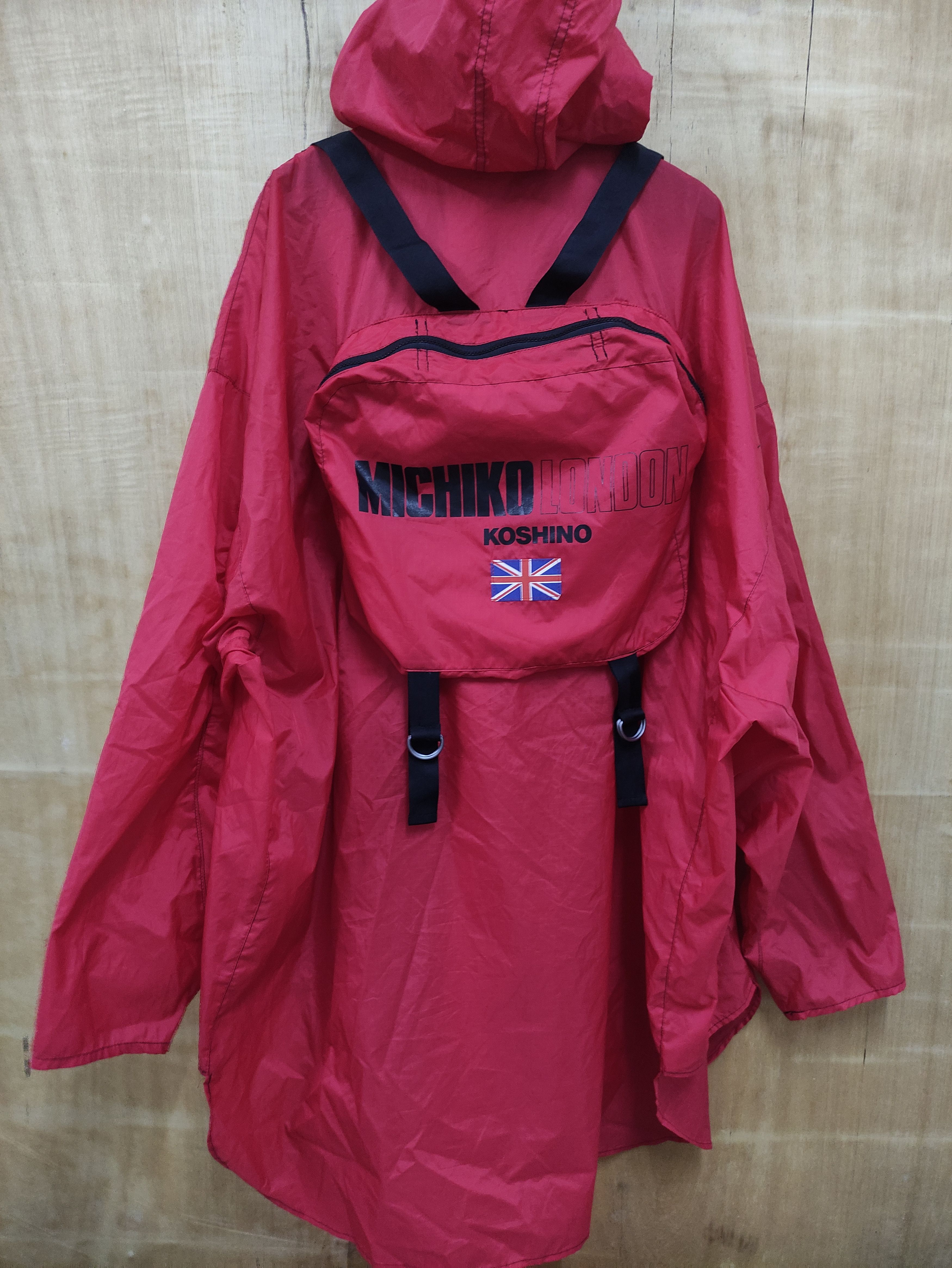 Michiko Koshino London MICHIKO KOSHINO LONDON CAPE PONCHO RAINCOAT WITH BAG Size US L / EU 52-54 / 3 - 8 Thumbnail