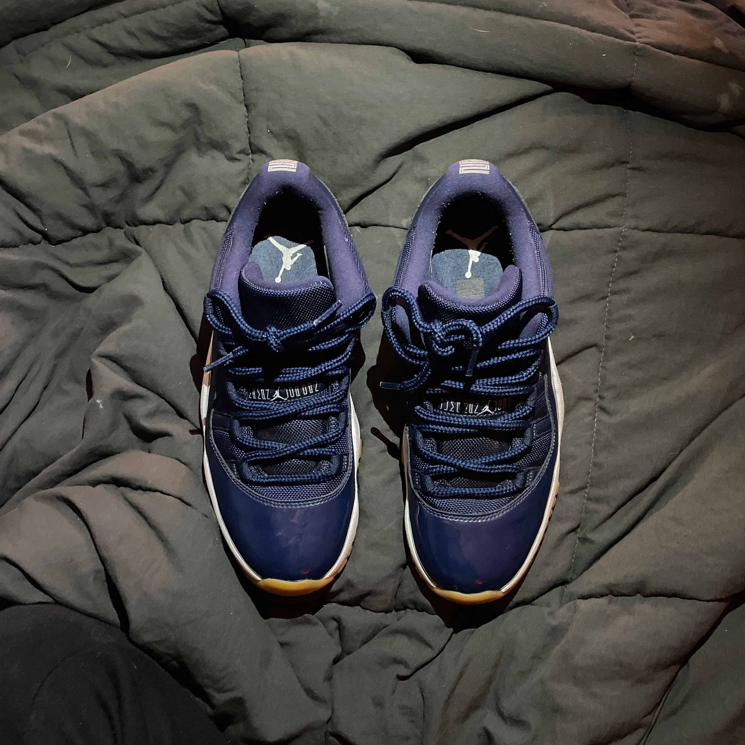 Jordan Brand Air Jordan 11 Retro Low Navy Gum Size US 8.5 / EU 41-42 - 8 Thumbnail