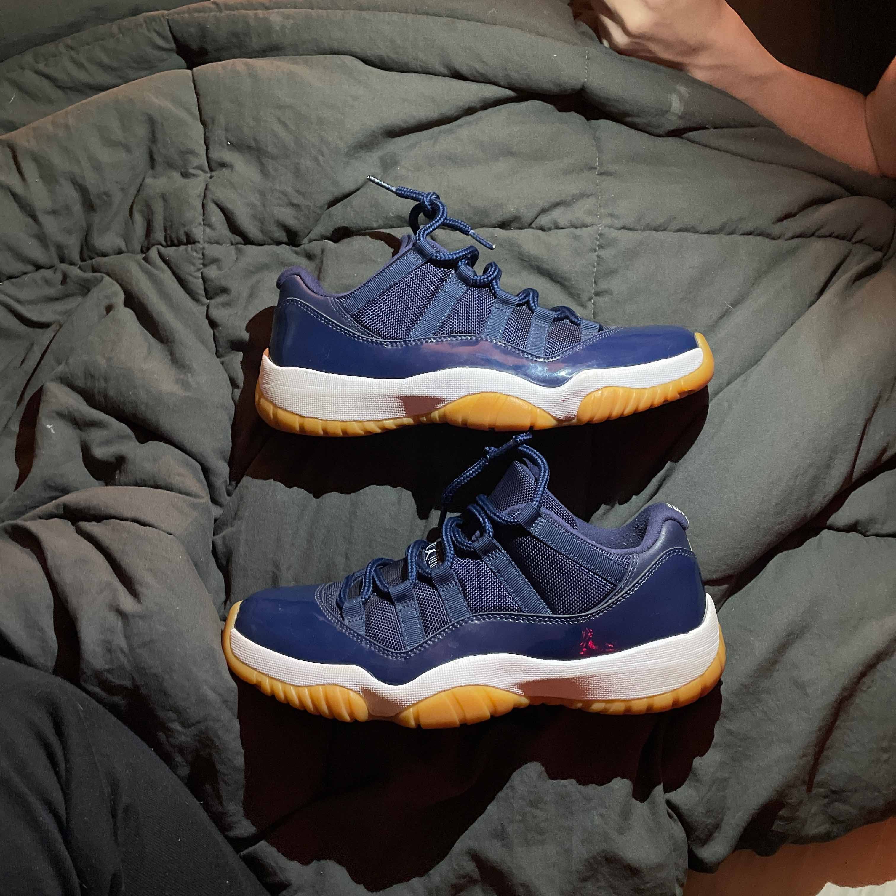Jordan Brand Air Jordan 11 Retro Low Navy Gum Size US 8.5 / EU 41-42 - 7 Thumbnail