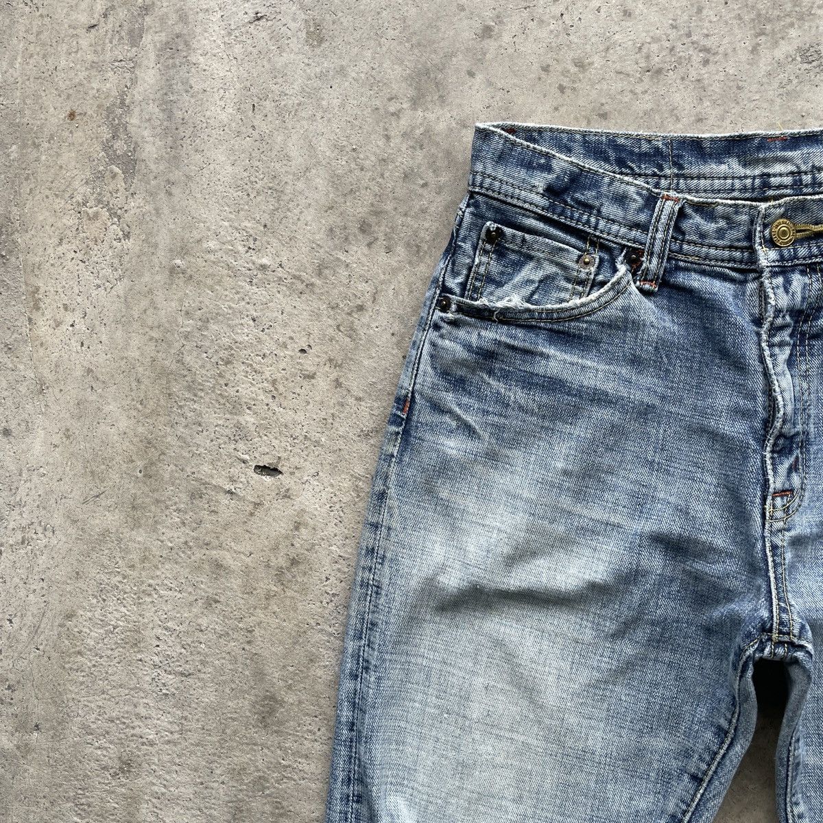 Japanese Brand Vintage Japanese Brand Faded Distressed Denim Jeans Pants Size US 29 - 5 Thumbnail