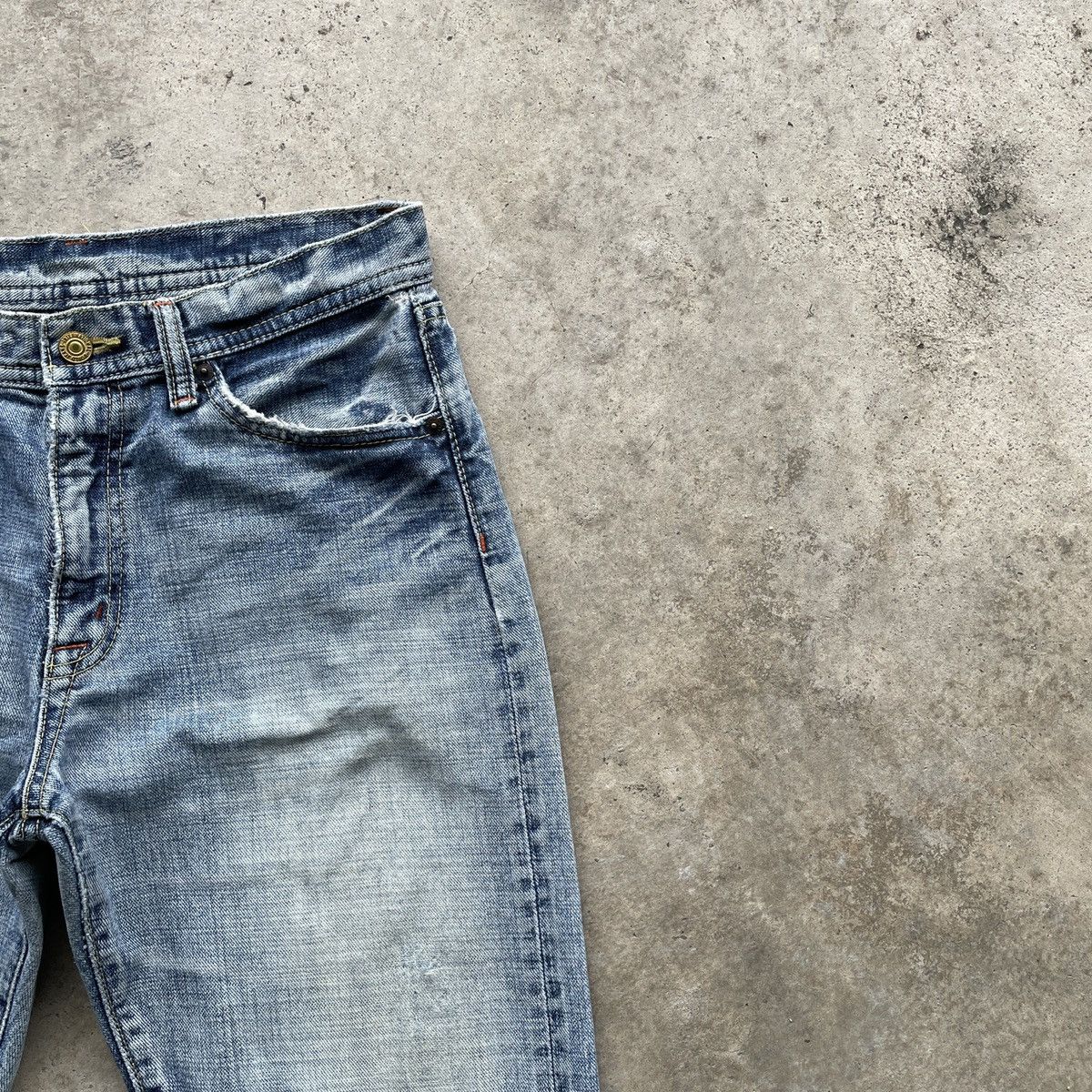 Japanese Brand Vintage Japanese Brand Faded Distressed Denim Jeans Pants Size US 29 - 6 Thumbnail