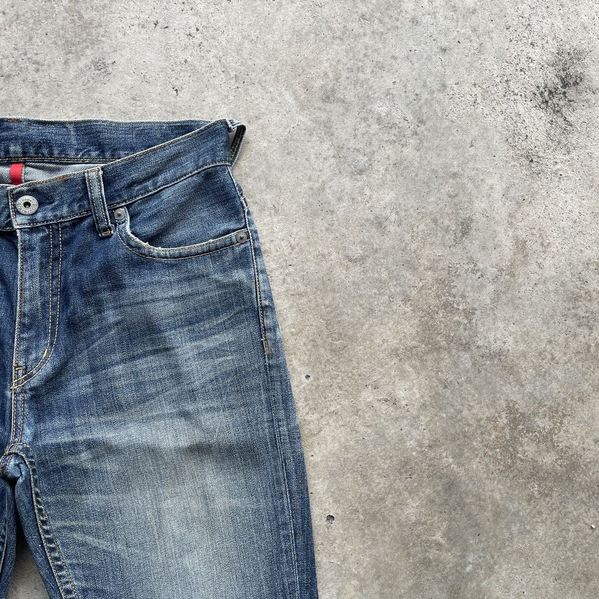 Japanese Brand Vintage Japanese Brand Faded Denim Jeans Pants Rare W32 Size US 32 / EU 48 - 6 Thumbnail