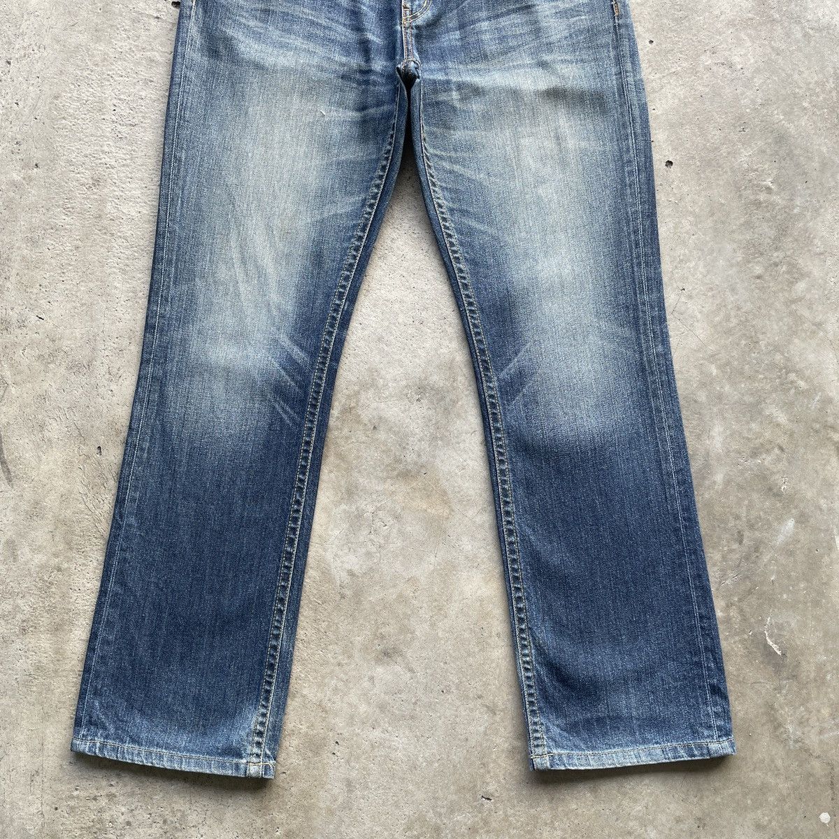 Japanese Brand Vintage Japanese Brand Faded Denim Jeans Pants Rare W32 Size US 32 / EU 48 - 4 Thumbnail