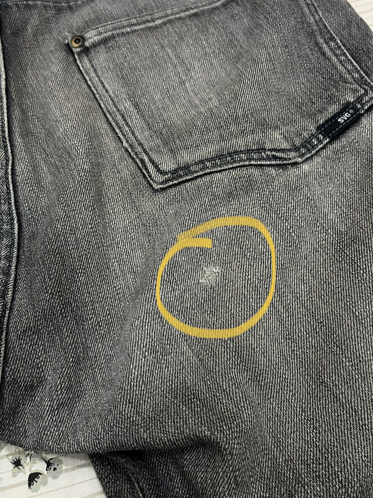 Neighborhood (MM). VINTAGE NEIGHBORHOOD X SVG JAPAN DISTRESSED DENIM Size US 35 - 12 Thumbnail