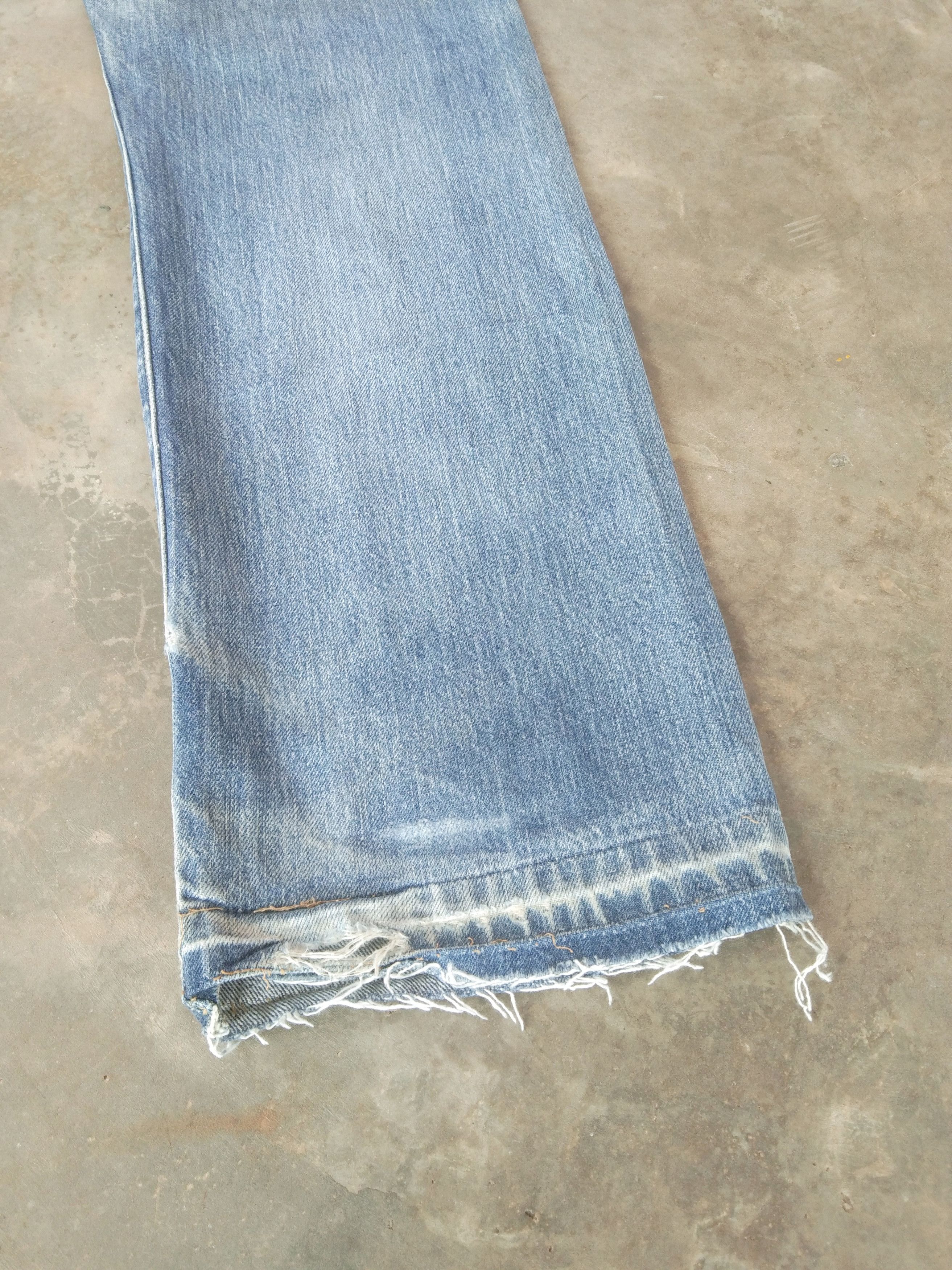 Levi's Vintage Levi's 501 Released Hem Distressed Jeans 32x30.5 Size US 32 / EU 48 - 3 Thumbnail
