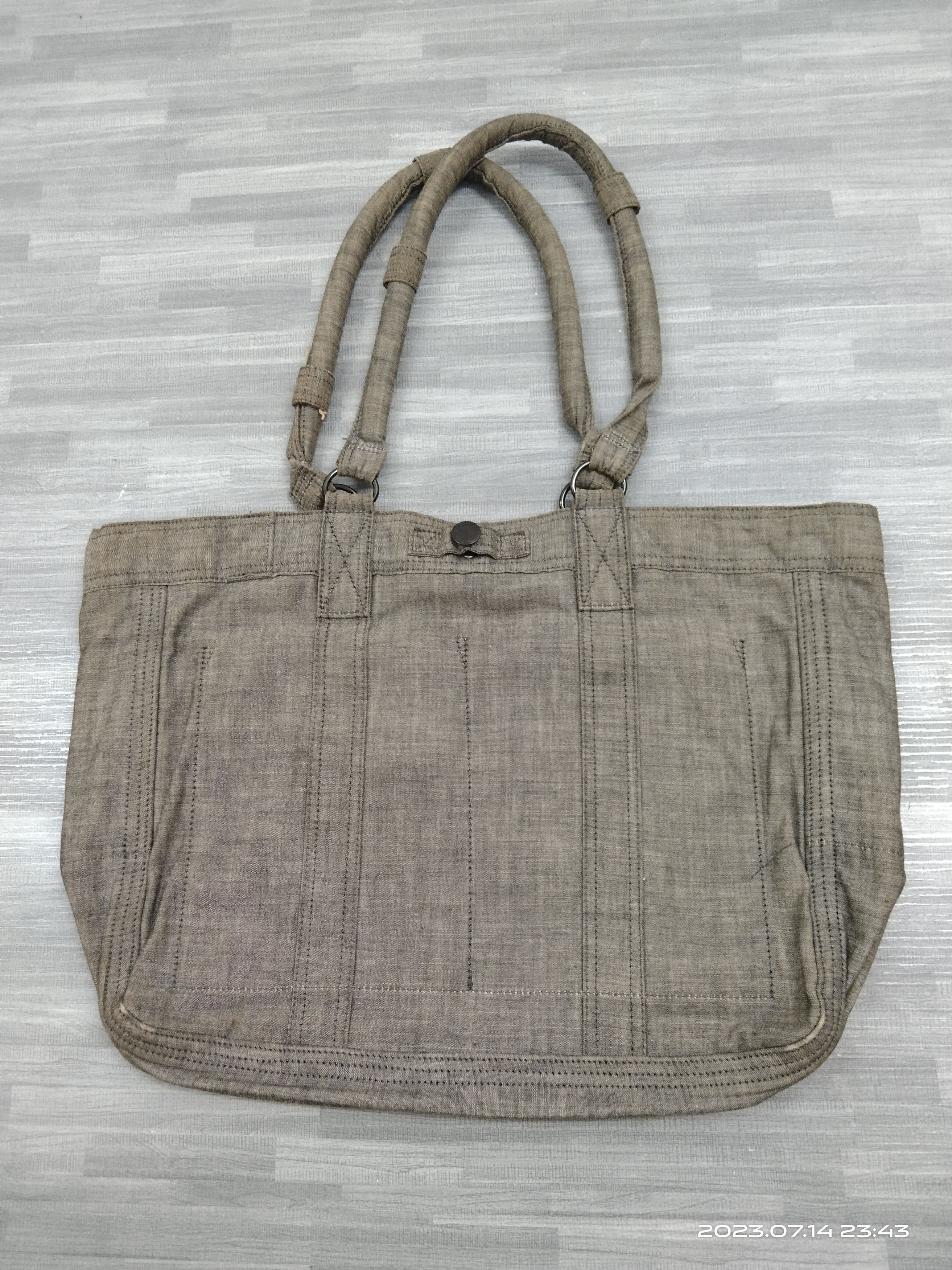 Porter RARE PORTER REVERSIBLE SICK TOTE BAG Size ONE SIZE - 6 Thumbnail