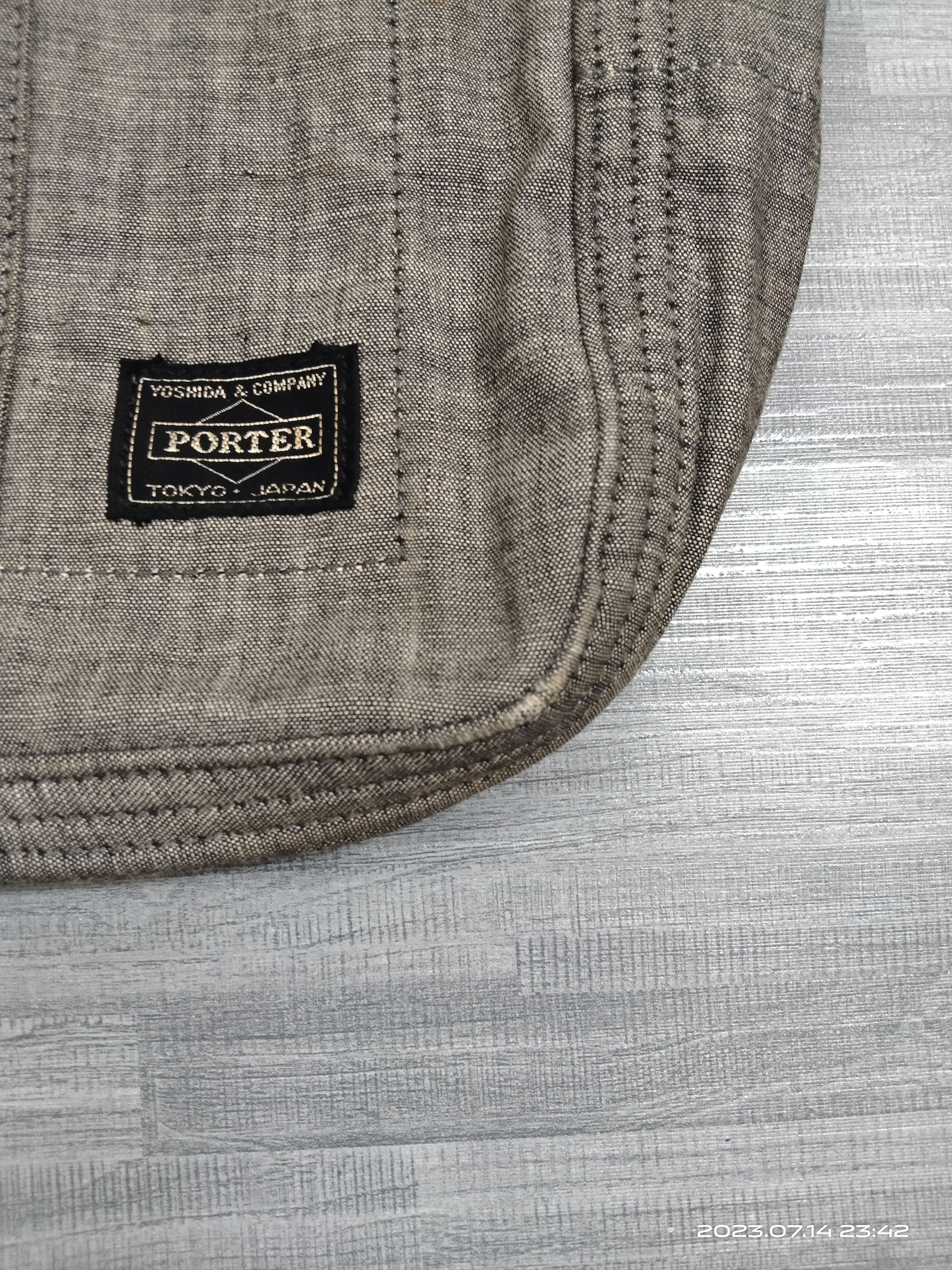 Porter RARE PORTER REVERSIBLE SICK TOTE BAG Size ONE SIZE - 9 Thumbnail
