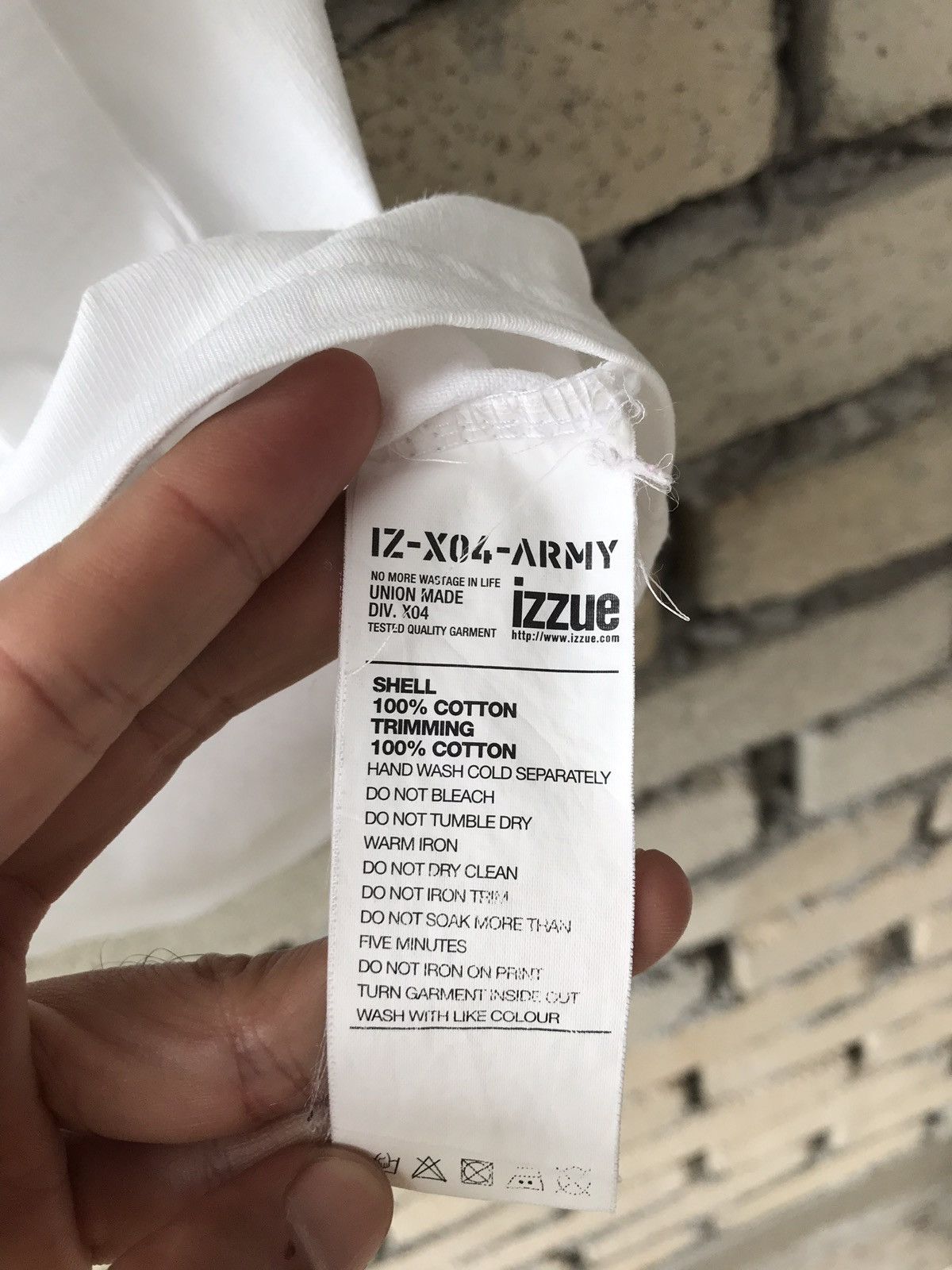 Japanese Brand × izzue Izzue Tee IZ-X04-ARMY Military Army Human Hunting World Size US S / EU 44-46 / 1 - 11 Thumbnail