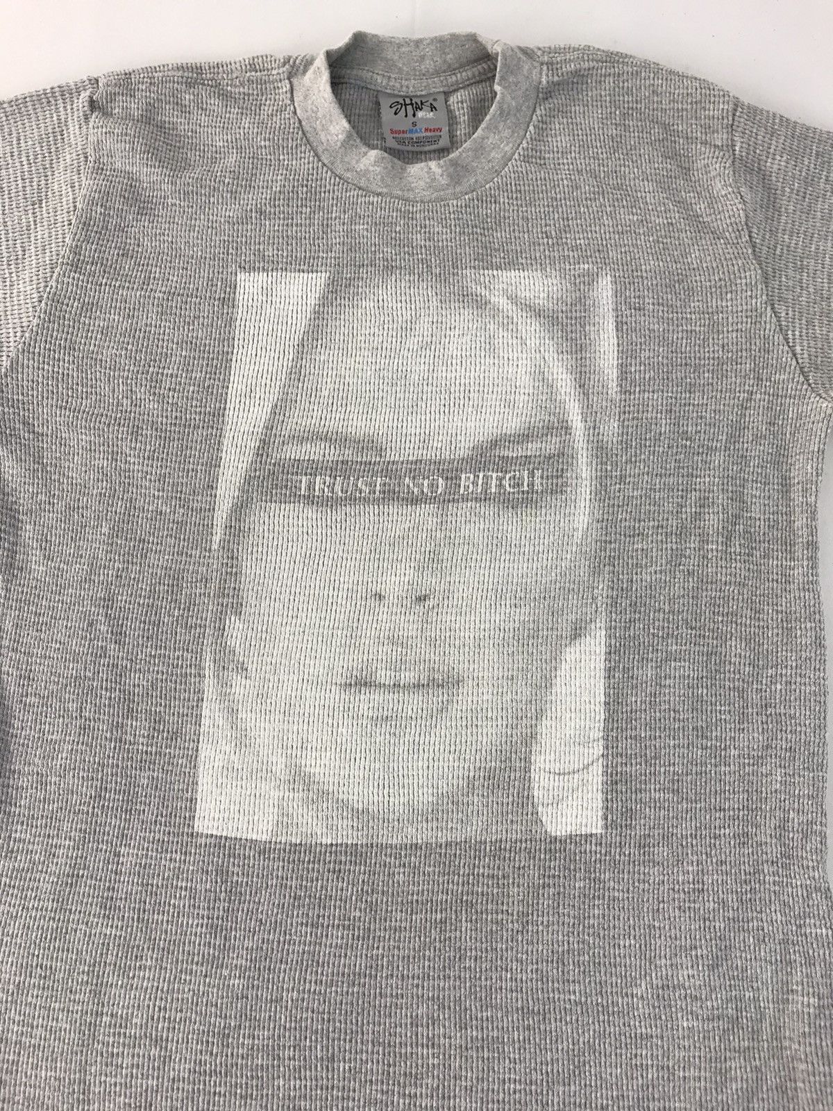 Vintage Shaka Wear Trust No Bitch Girl Art Stretchable Tee Size US S / EU 44-46 / 1 - 2 Thumbnail