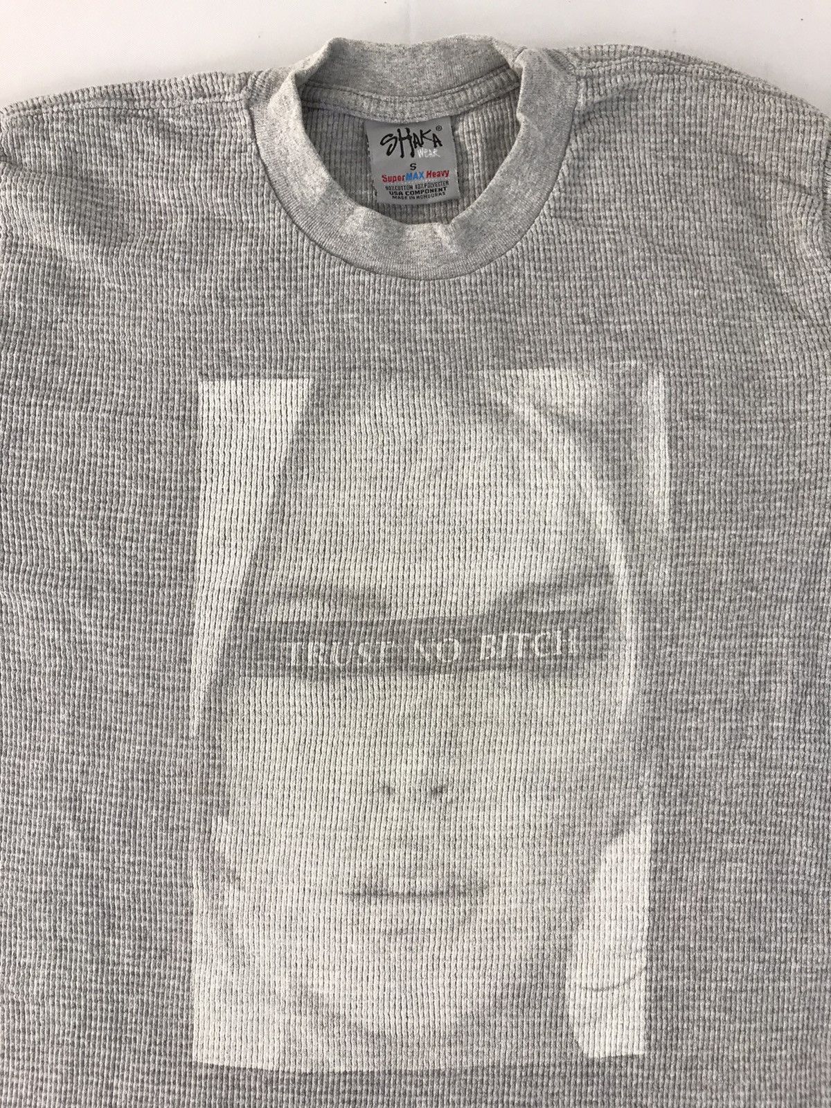 Vintage Shaka Wear Trust No Bitch Girl Art Stretchable Tee Size US S / EU 44-46 / 1 - 3 Thumbnail