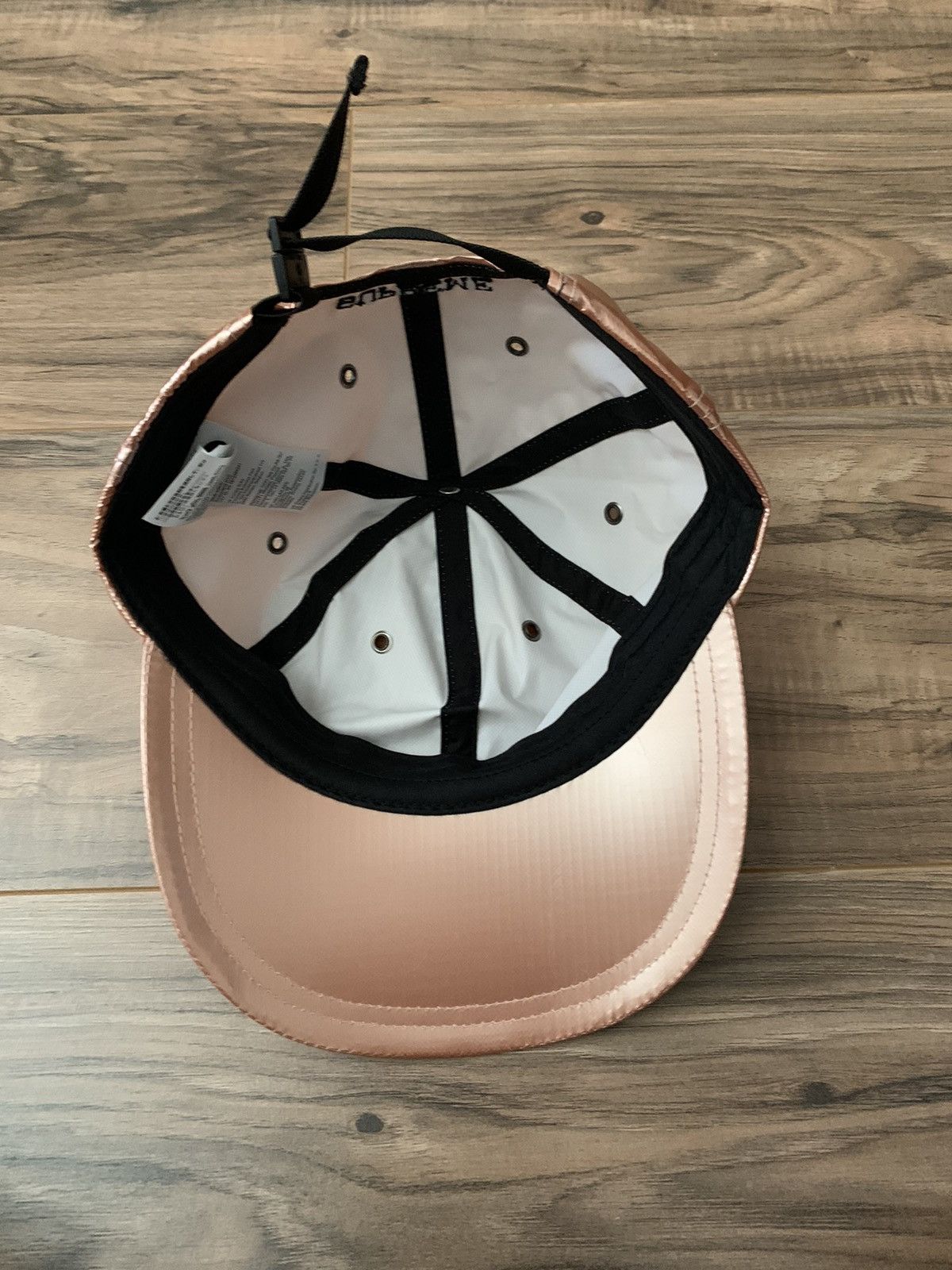 Supreme × The North Face Supreme The North Face Metallic 6-Panel Size ONE SIZE - 7 Thumbnail