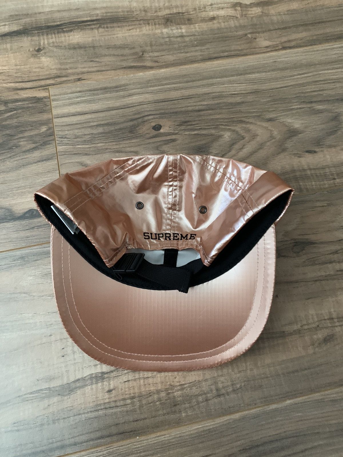 Supreme × The North Face Supreme The North Face Metallic 6-Panel Size ONE SIZE - 5 Thumbnail
