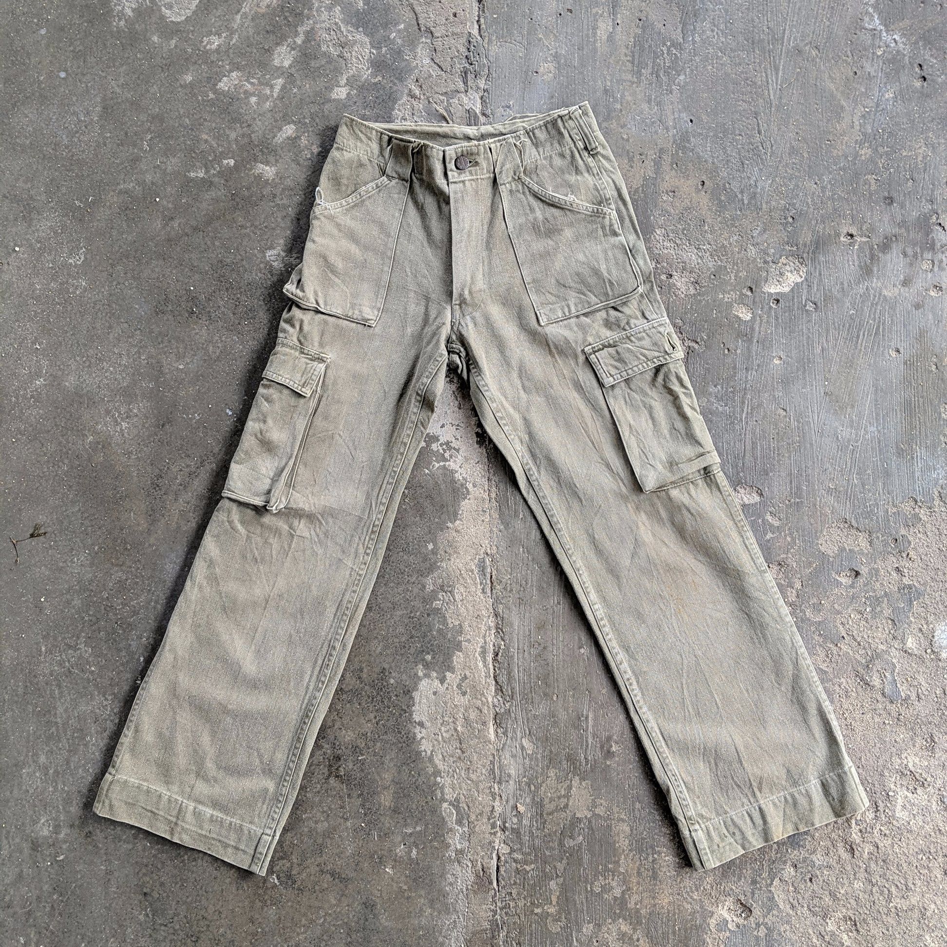 image of Vintage John Bull Multipocket Trousers Tactical Cargo Pants in Light Khaki, Men's (Size 26)