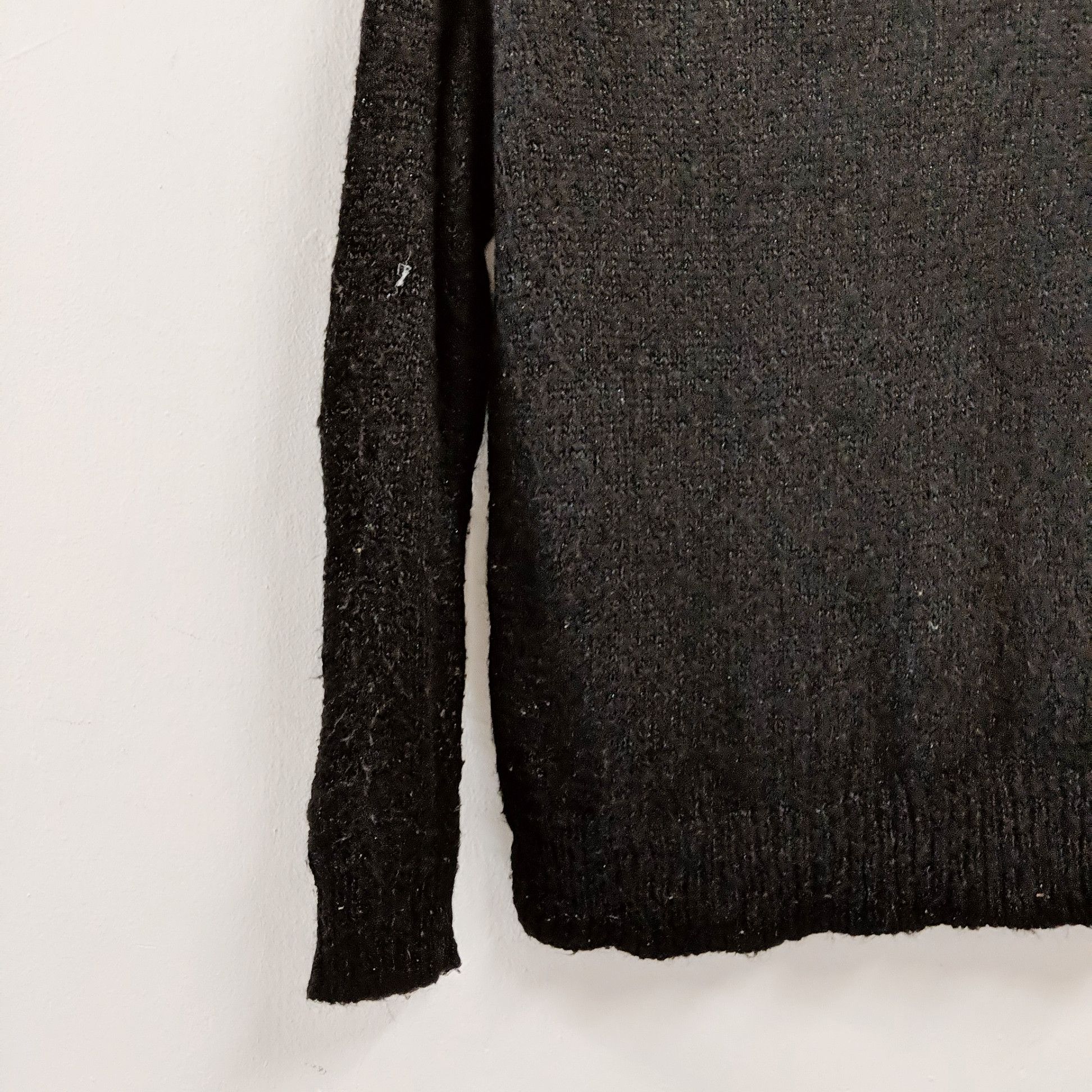 Japanese Brand Vintage Vingt-Trois V-Neck Mohair Knitwear Sweater Jumper Size US S / EU 44-46 / 1 - 2 Thumbnail