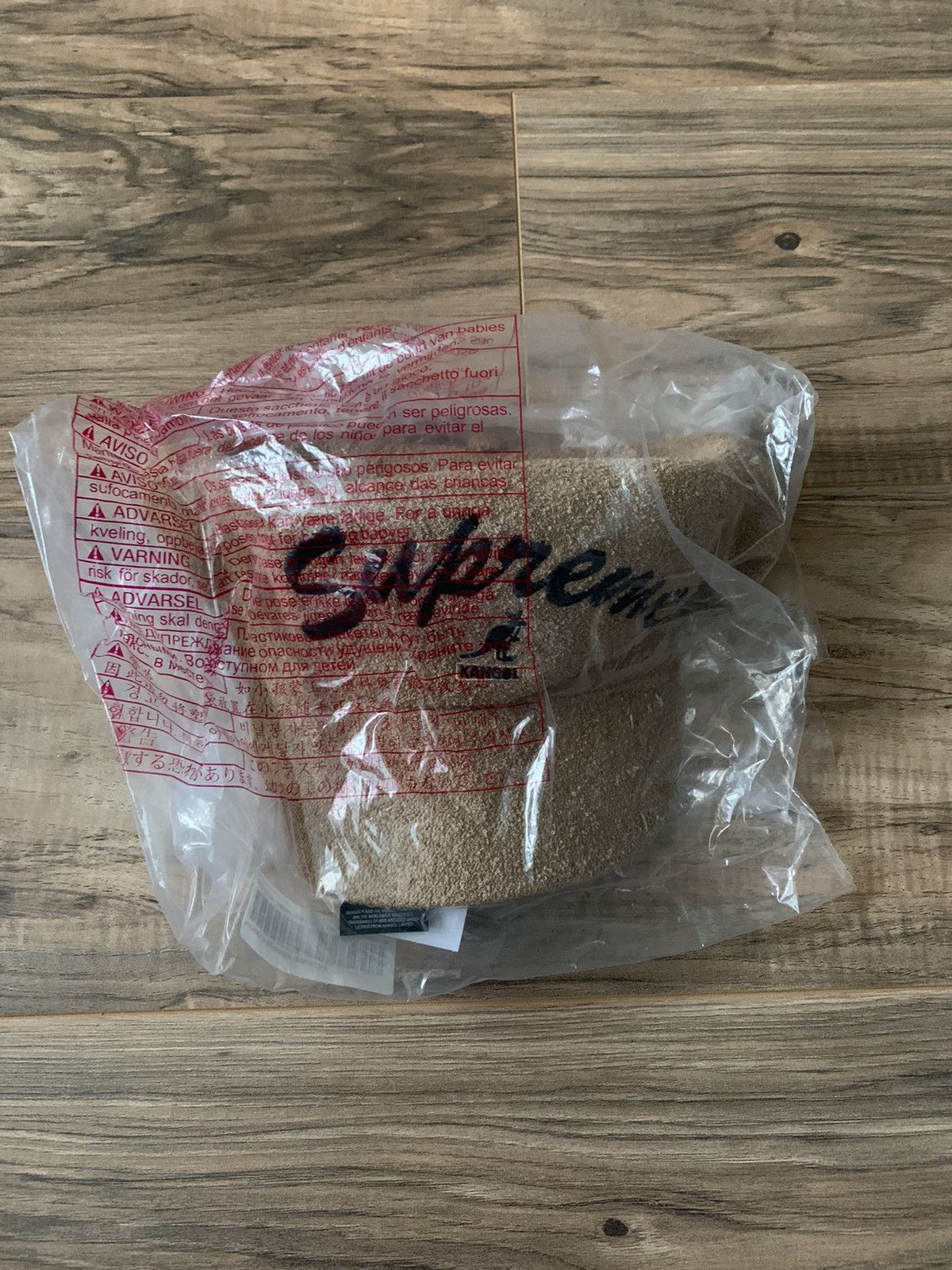 Supreme Kangol Bermuda SpaceCap