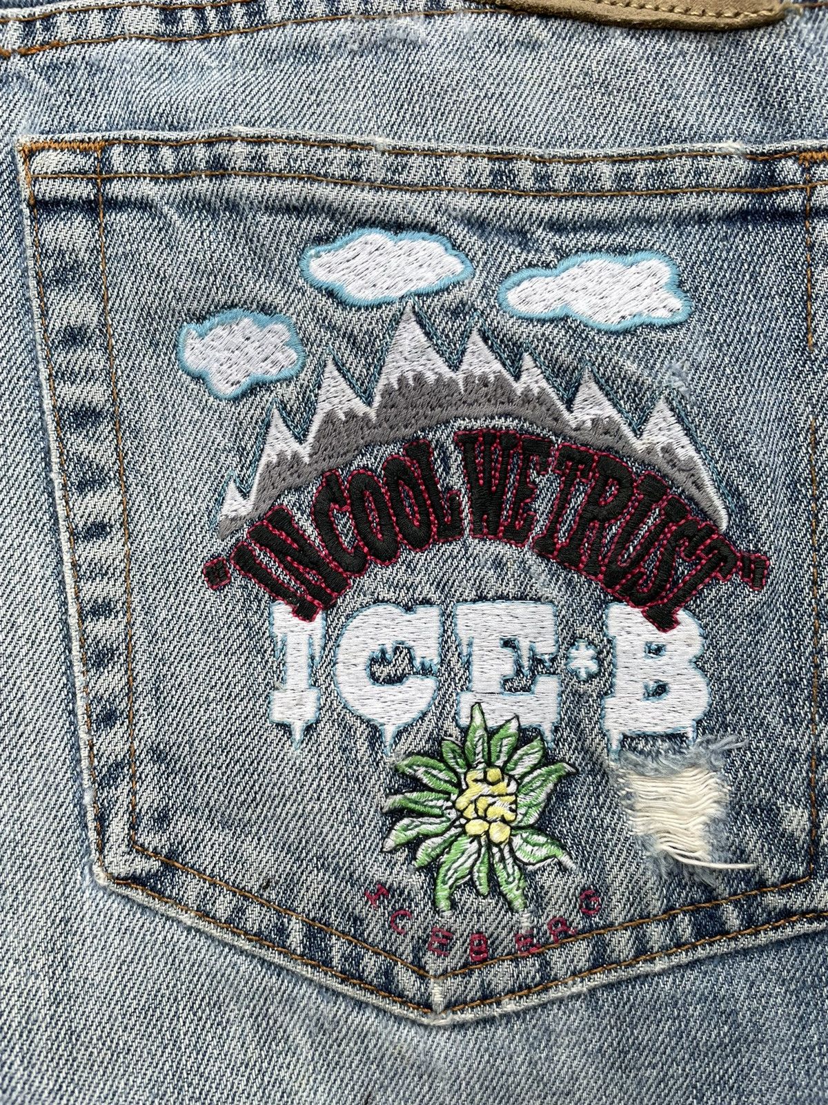 Iceberg Vintage Iceberg Ice B Distresed Denim Size US 34 / EU 50 - 14 Thumbnail