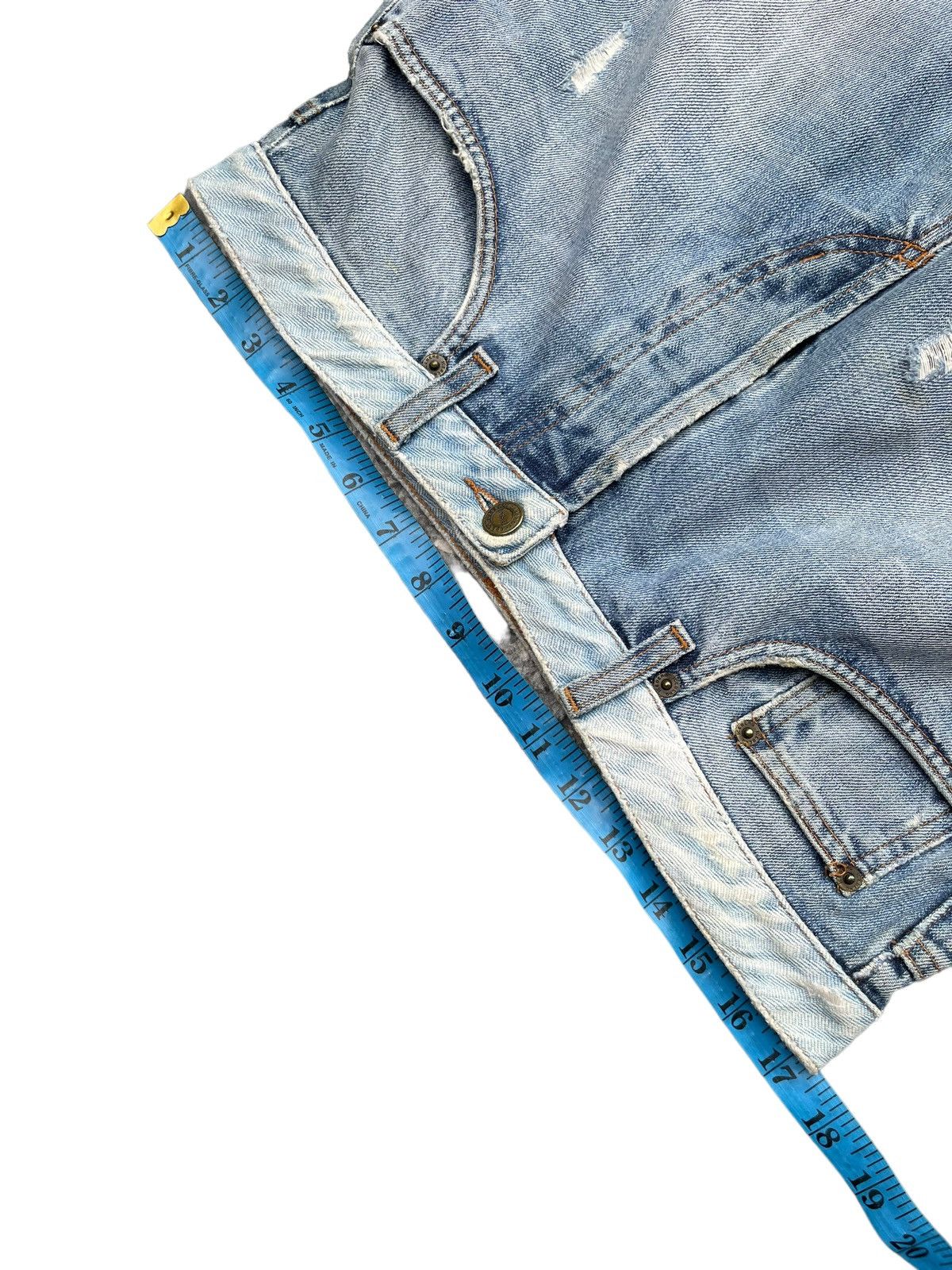 Iceberg Vintage Iceberg Ice B Distresed Denim Size US 34 / EU 50 - 22 Thumbnail